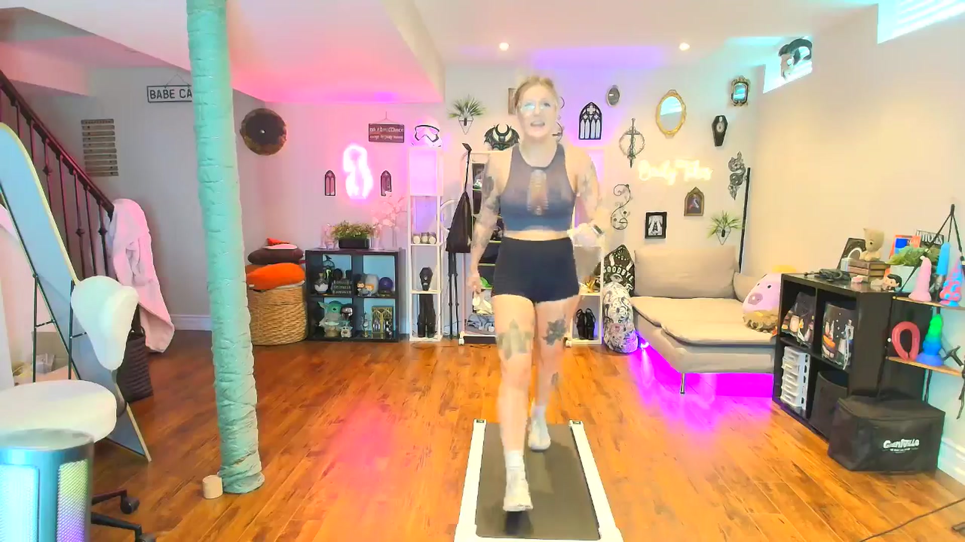Gallery image thumbnail from EmilyTokes's myfreecams stream on, 01/08/2026, 18:28 image 11 of 20