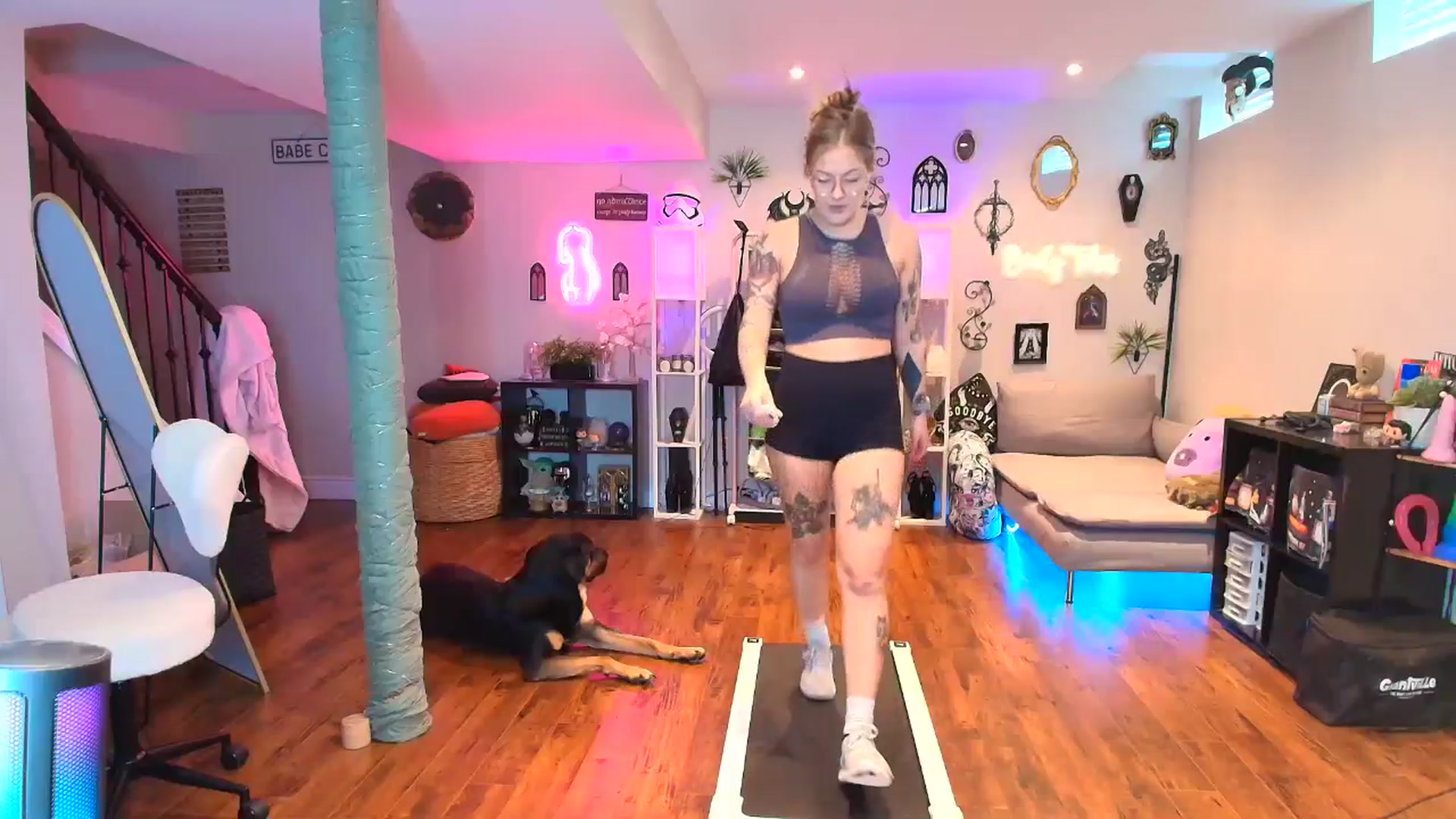 Gallery image thumbnail from EmilyTokes's myfreecams stream on, 01/08/2026, 18:28 image 3 of 20