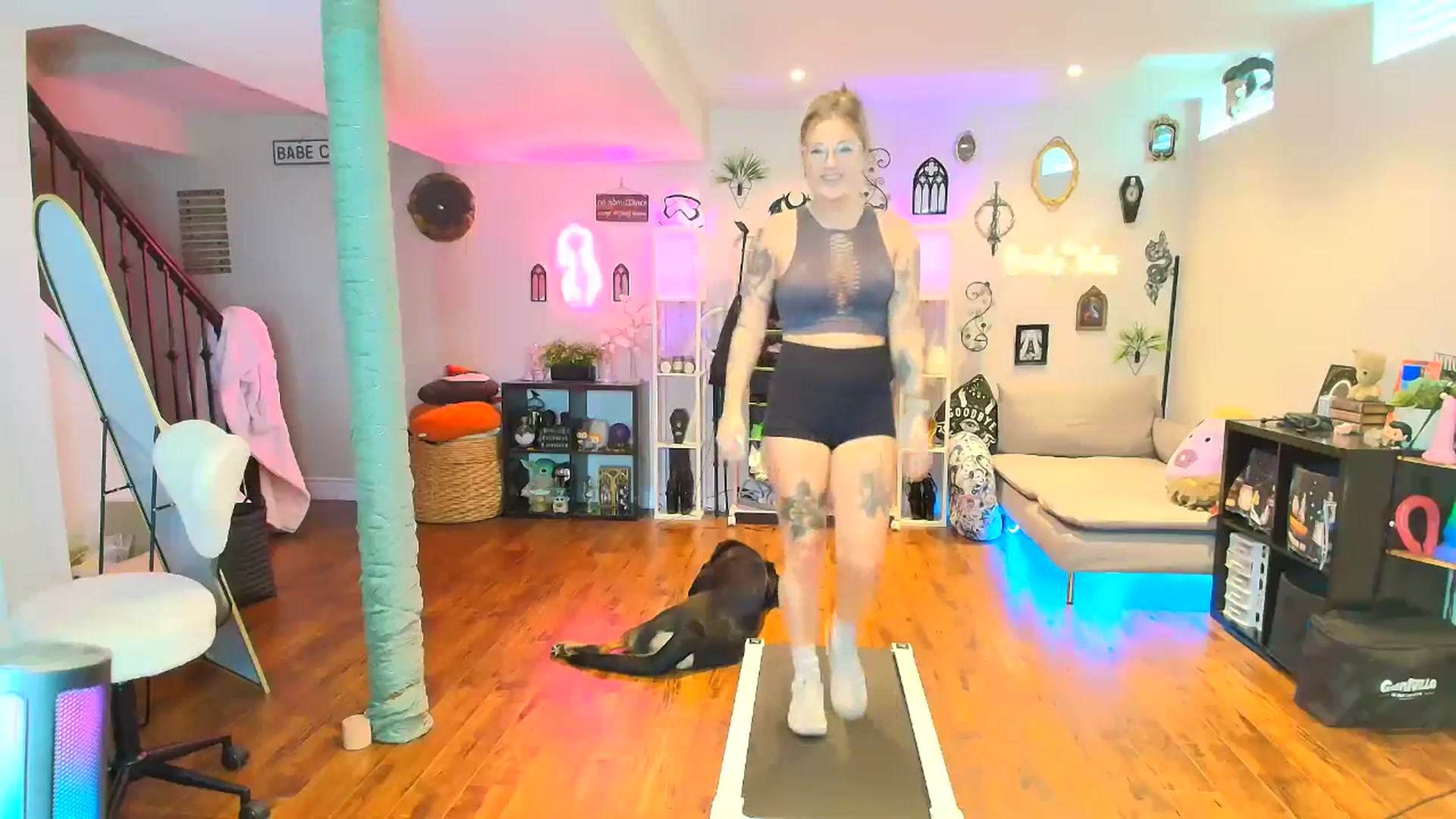 Gallery image thumbnail from EmilyTokes's myfreecams stream on, 01/08/2026, 18:28 image 6 of 20