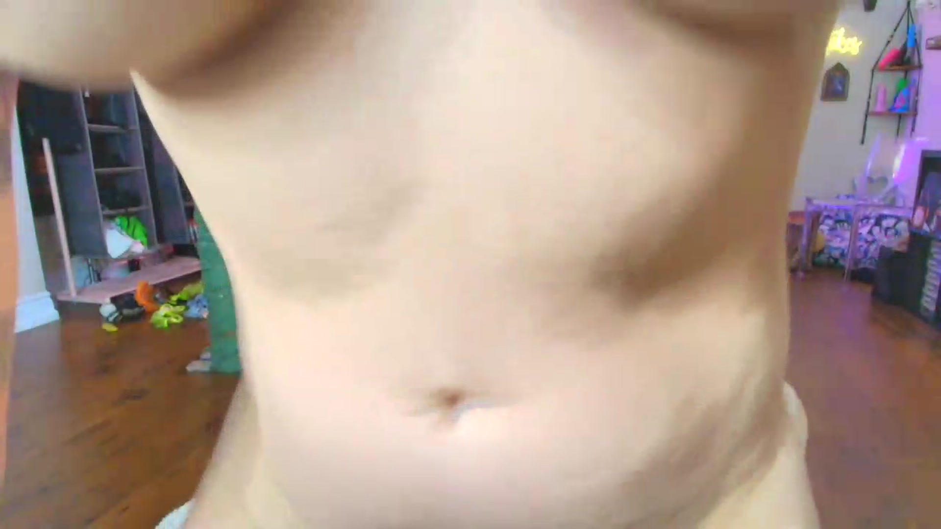 Gallery image thumbnail from EmilyTokes's myfreecams stream on, 05/13/2026, 16:59 image 8 of 20