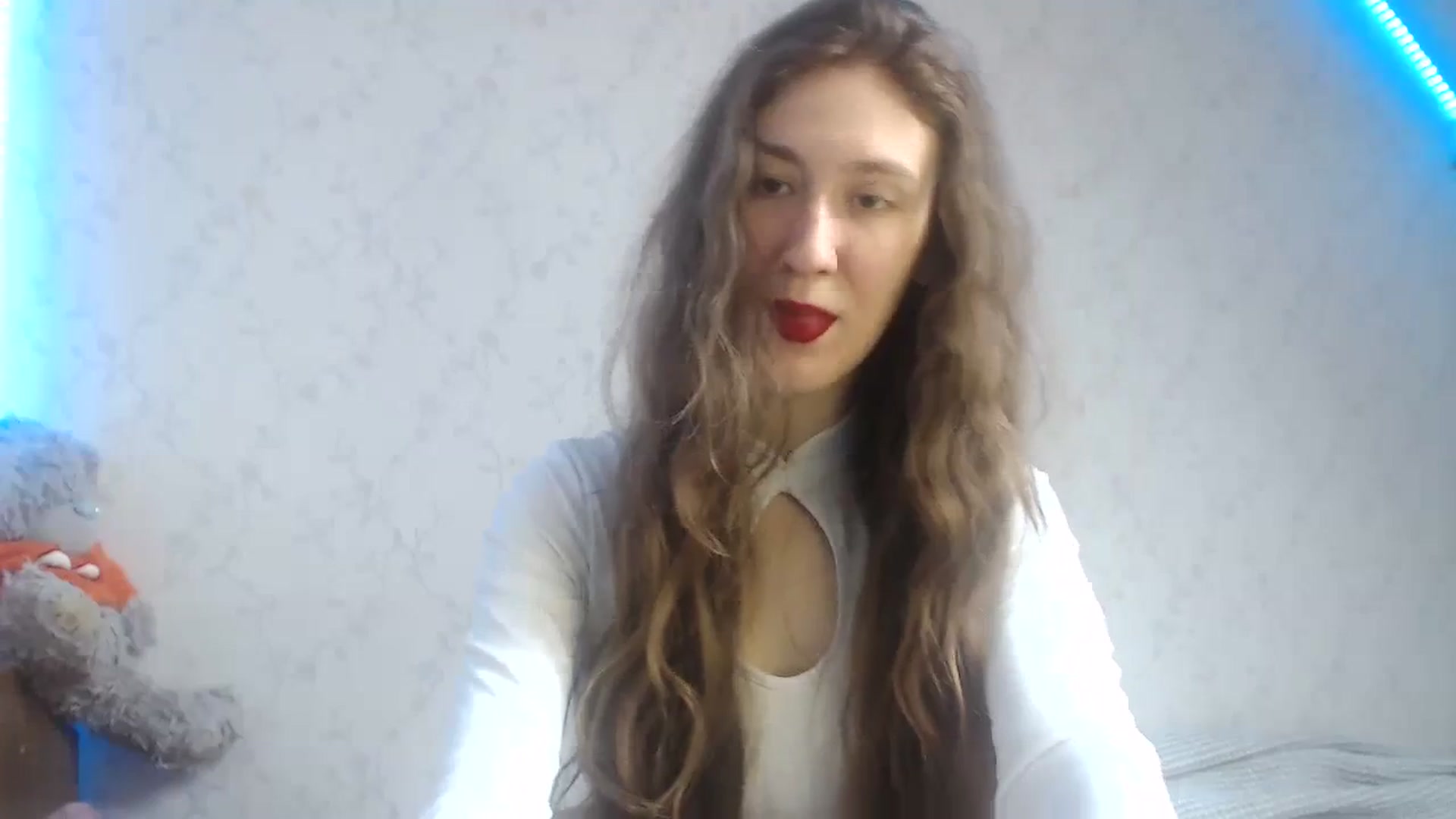 Gallery image thumbnail from EmilyWall's myfreecams stream on, 12/18/2023, 10:53 image 7 of 20