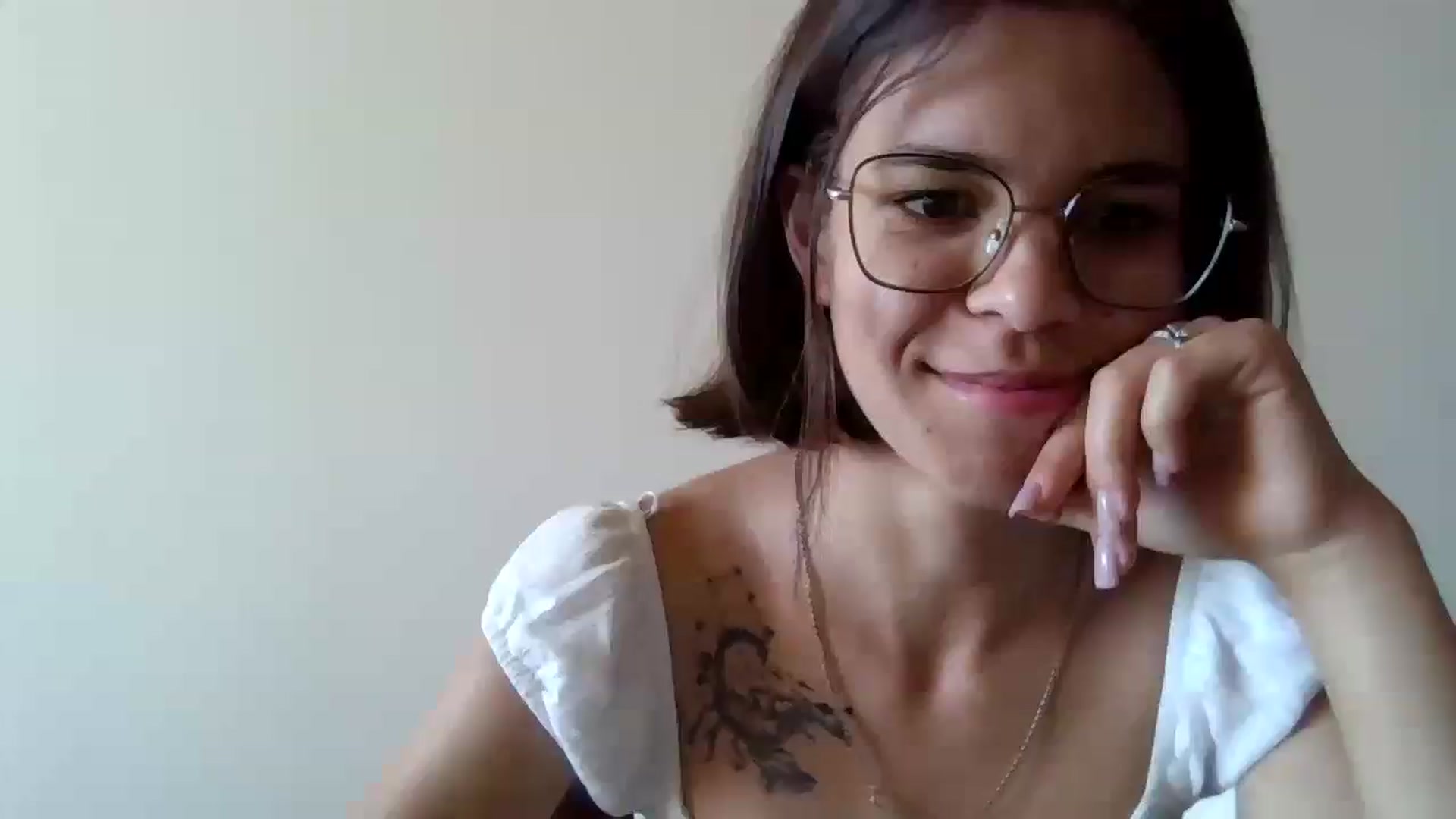 Gallery image thumbnail from EmilyWills's myfreecams stream on, 10/30/2025, 12:36 image 14 of 20