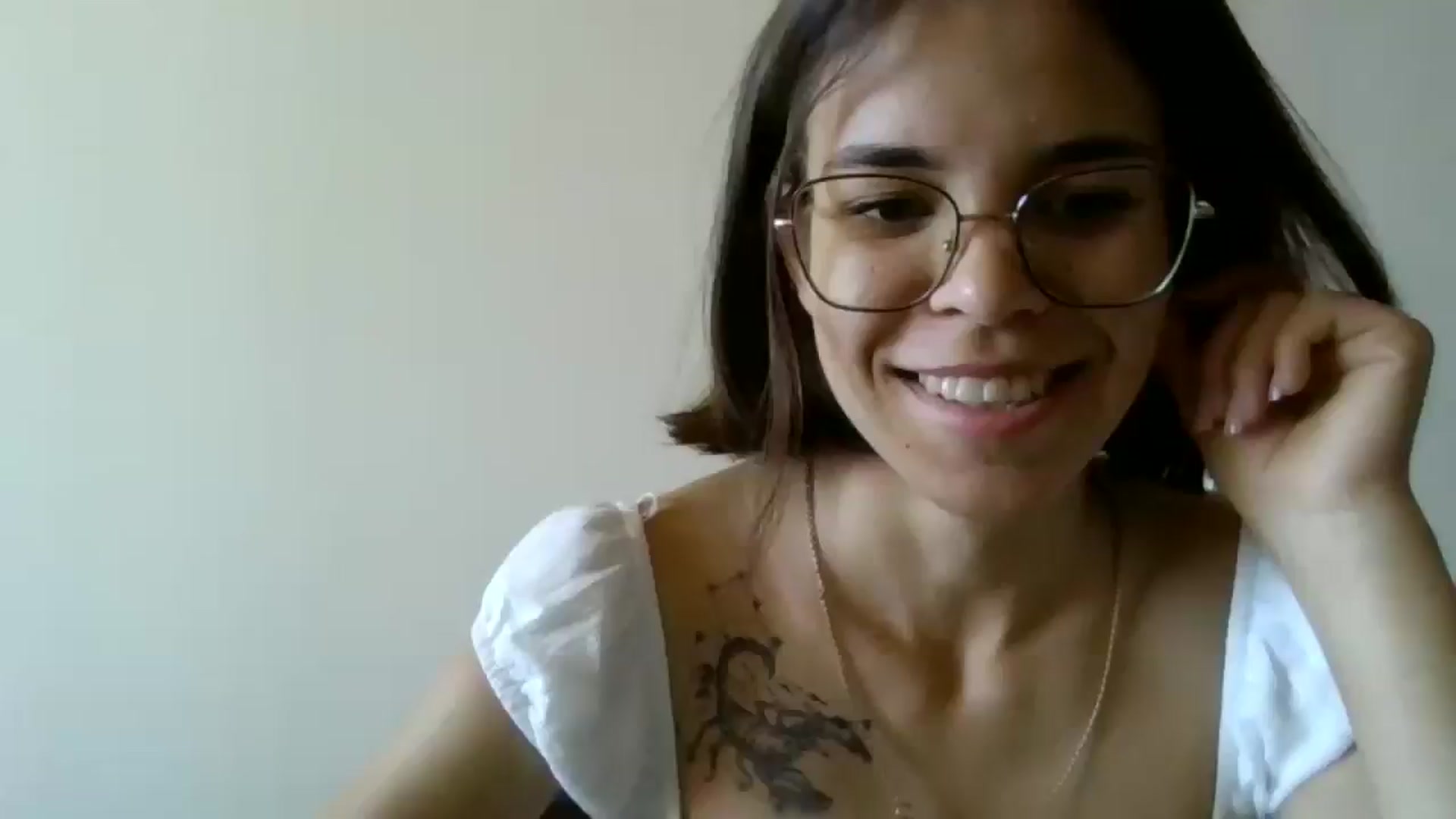 Gallery image thumbnail from EmilyWills's myfreecams stream on, 10/30/2025, 12:36 image 10 of 20