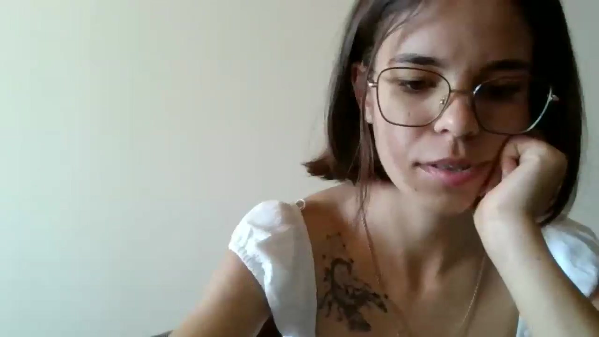 Gallery image thumbnail from EmilyWills's myfreecams stream on, 10/30/2025, 12:36 image 11 of 20