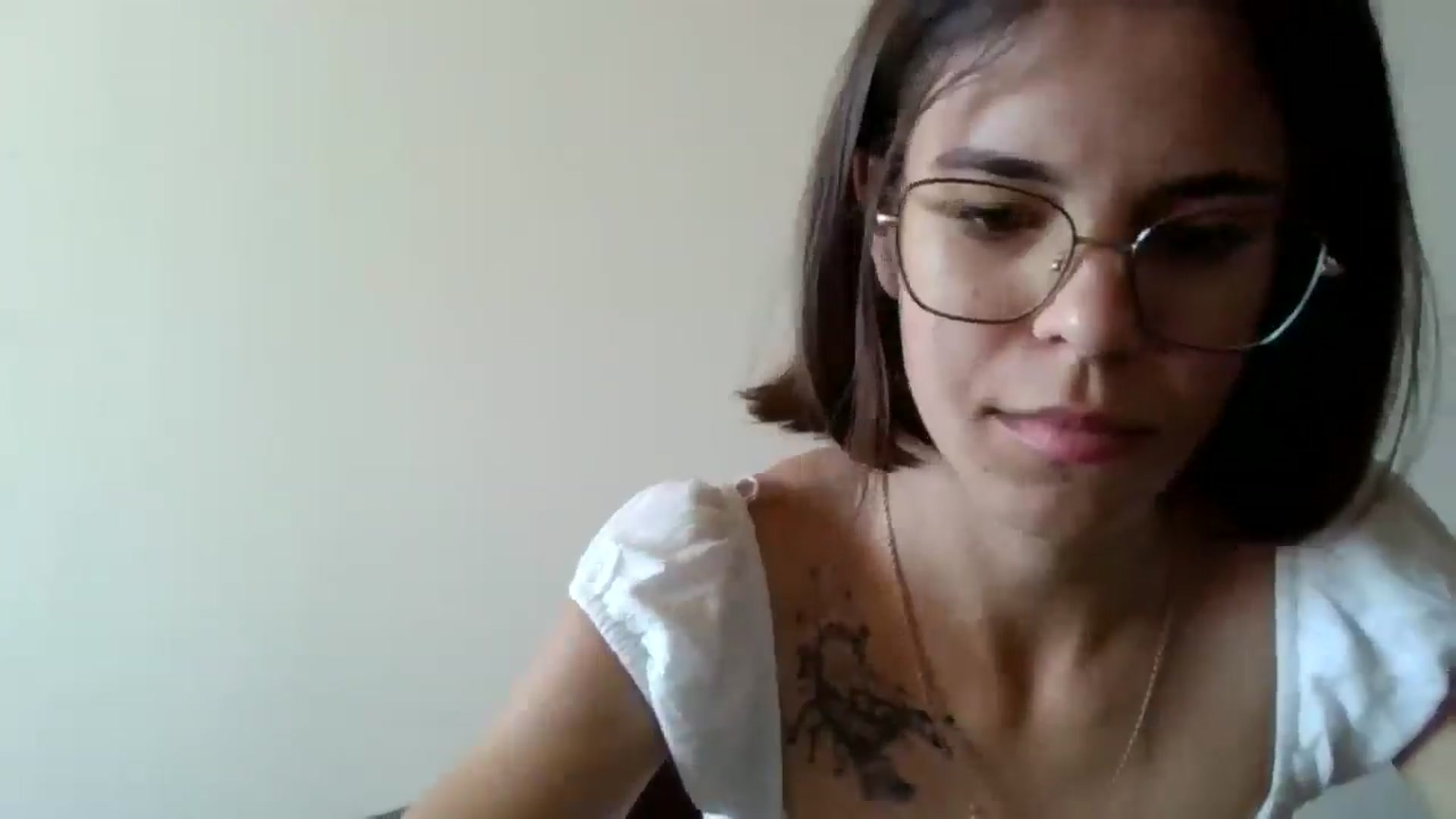 Gallery image thumbnail from EmilyWills's myfreecams stream on, 10/30/2025, 12:36 image 18 of 20
