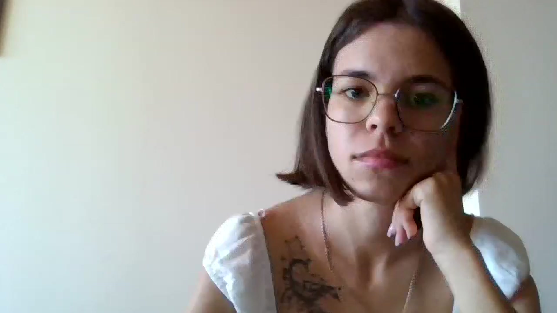 Gallery image thumbnail from EmilyWills's myfreecams stream on, 10/30/2025, 12:36 image 1 of 20