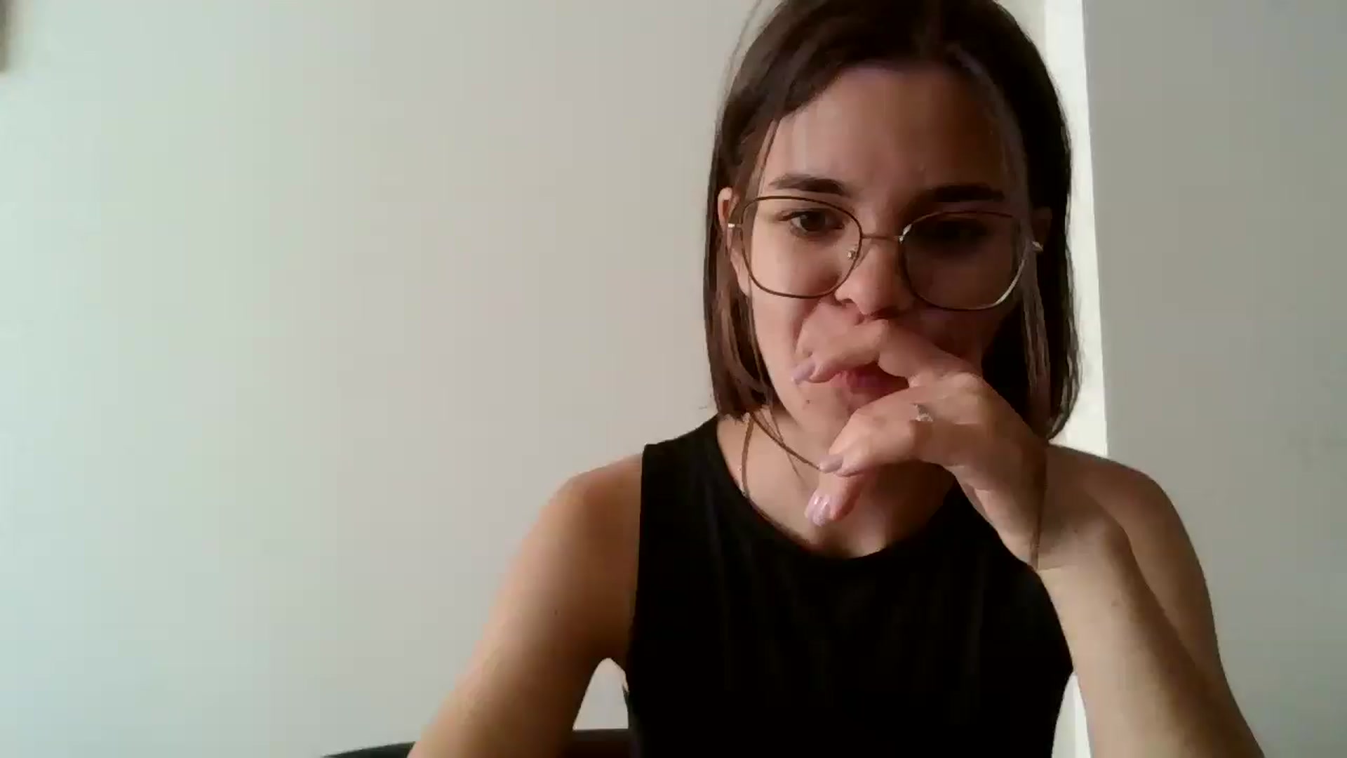 Gallery image thumbnail from EmilyWills's myfreecams stream on, 10/31/2025, 11:18 image 7 of 20
