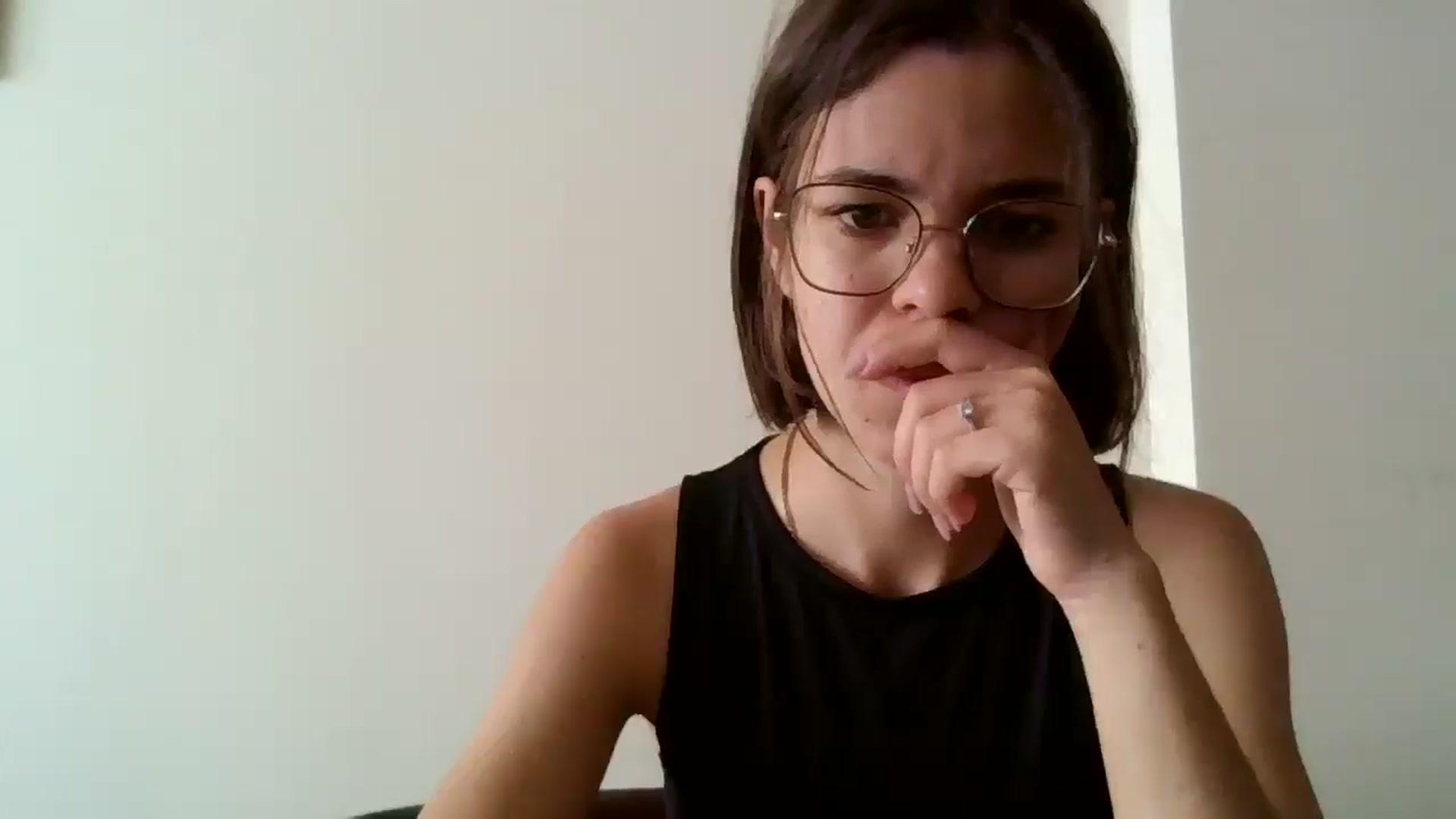Gallery image thumbnail from EmilyWills's myfreecams stream on, 10/31/2025, 11:18 image 10 of 20