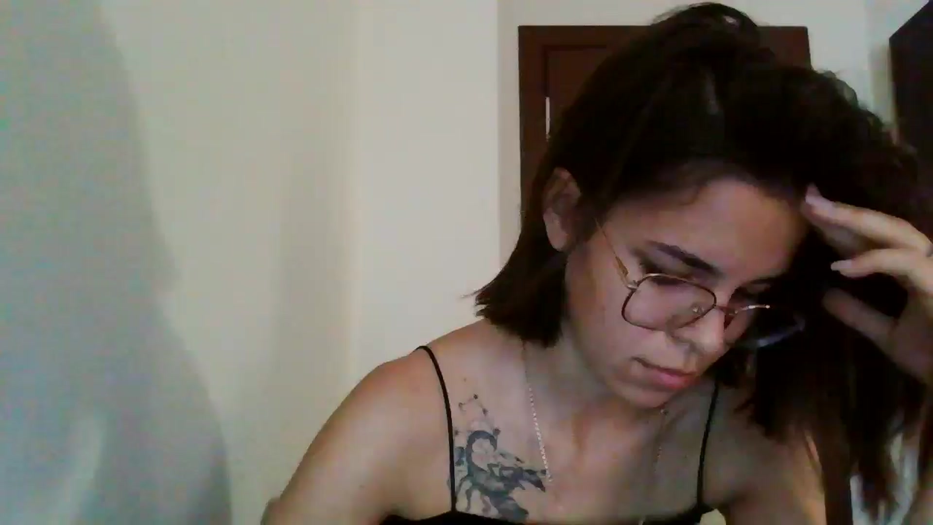 Gallery image thumbnail from EmilyWills's myfreecams stream on, 11/03/2025, 13:03 image 15 of 20