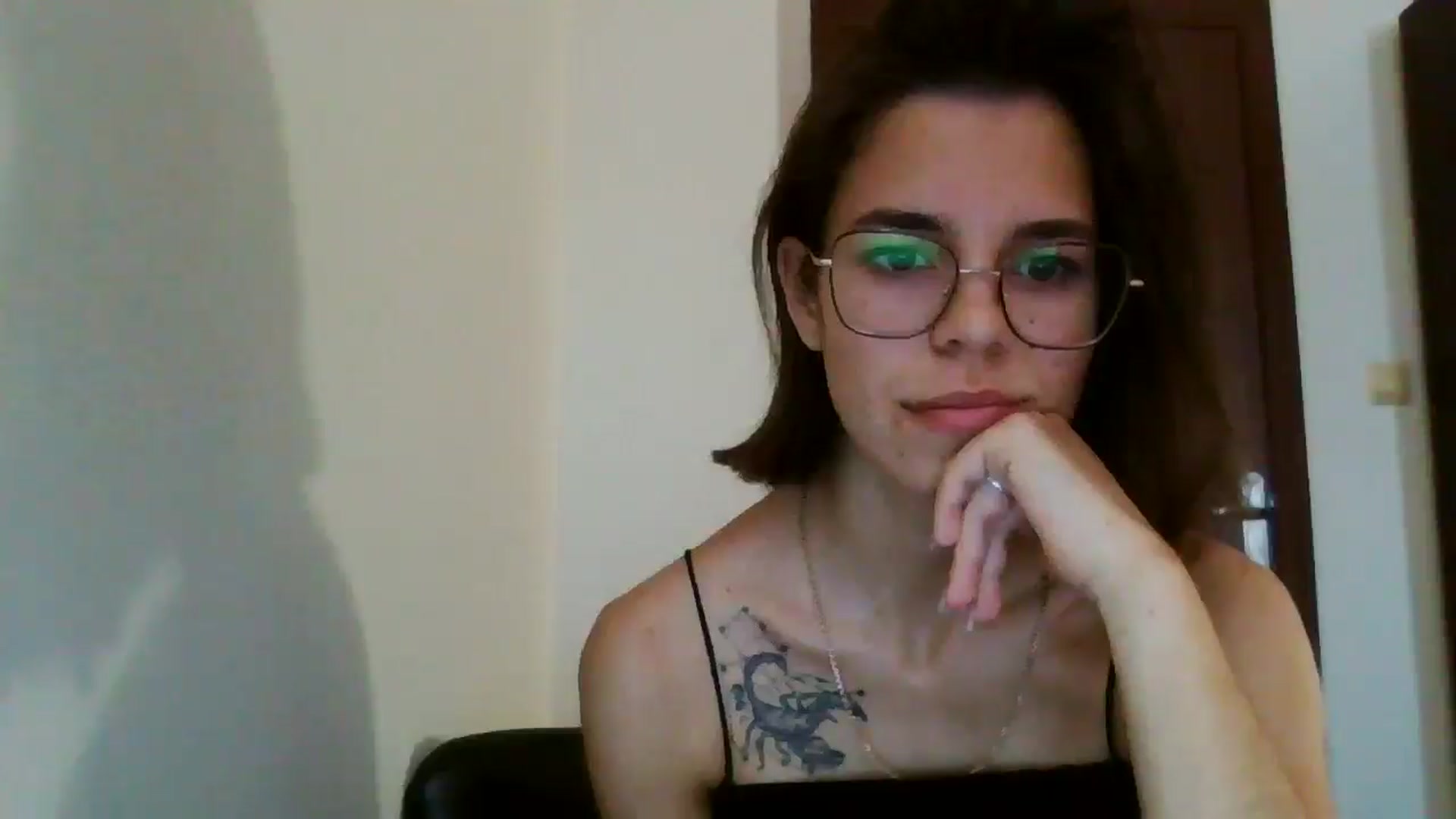 Gallery image thumbnail from EmilyWills's myfreecams stream on, 11/03/2025, 13:03 image 6 of 20