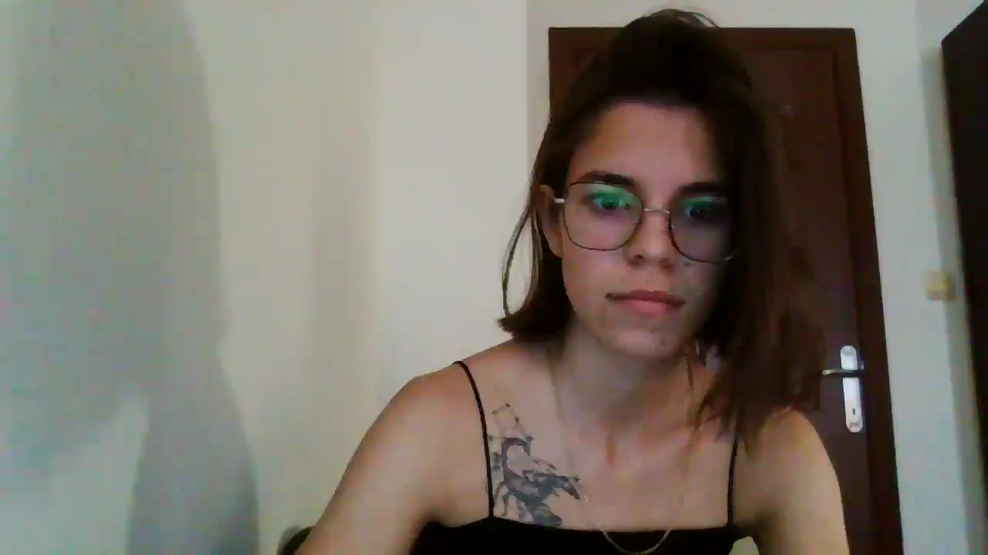 Gallery image thumbnail from EmilyWills's myfreecams stream on, 11/03/2025, 13:03 image 16 of 20