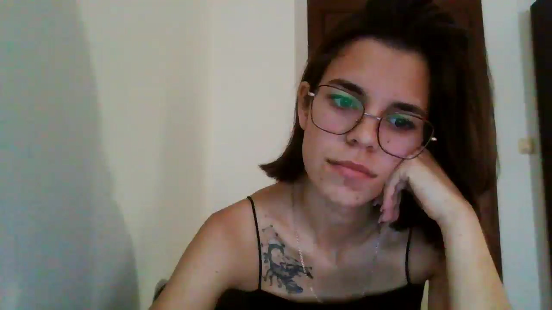 Gallery image thumbnail from EmilyWills's myfreecams stream on, 11/03/2025, 13:03 image 13 of 20