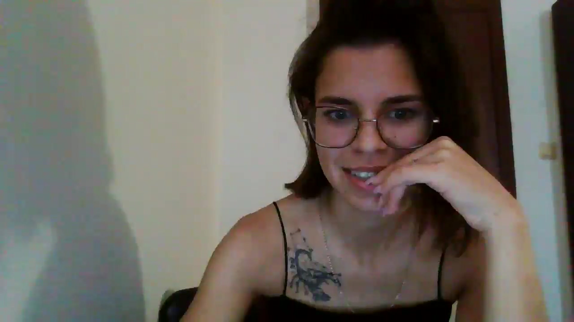 Gallery image thumbnail from EmilyWills's myfreecams stream on, 11/03/2025, 13:03 image 8 of 20