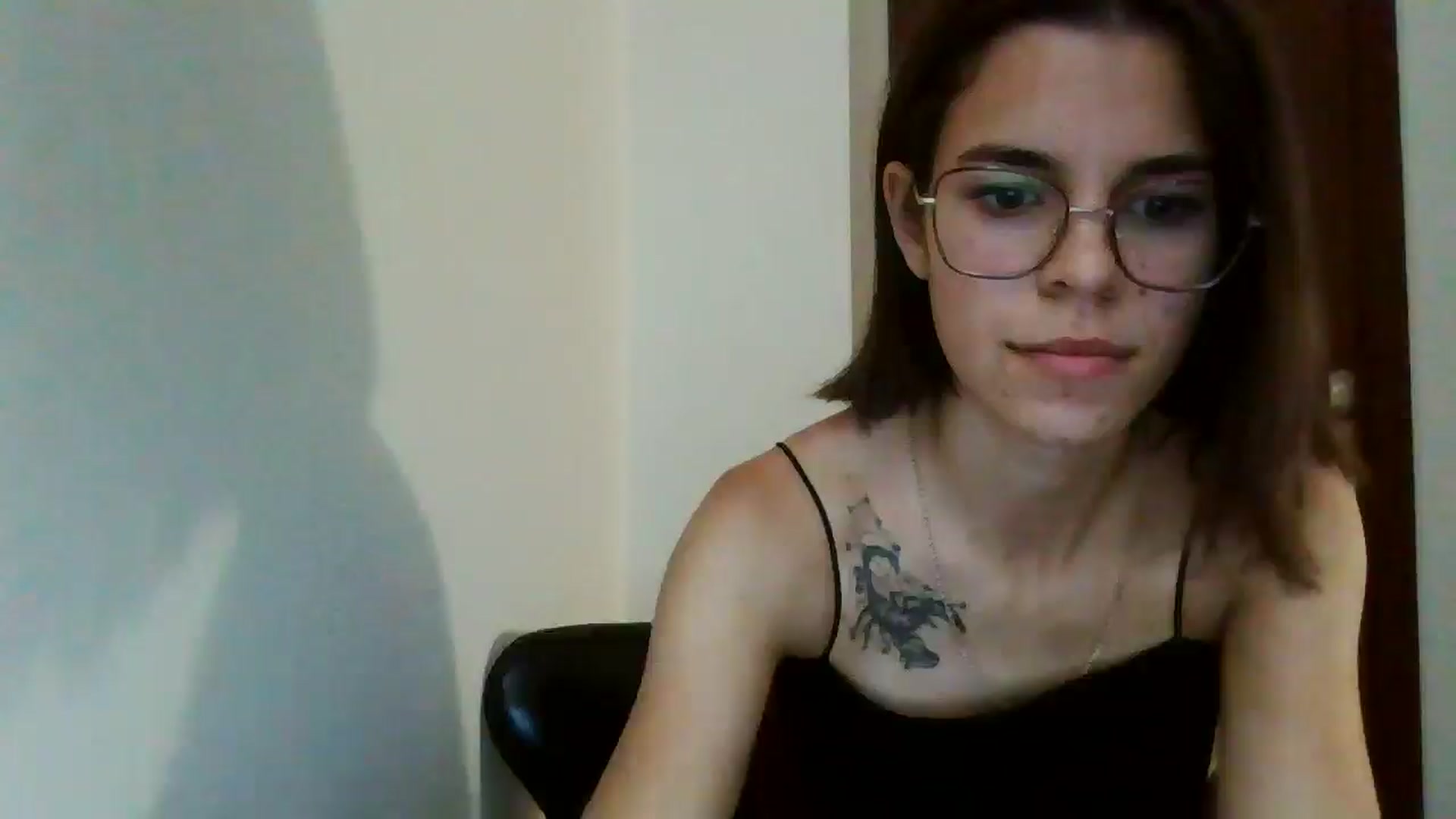 Gallery image thumbnail from EmilyWills's myfreecams stream on, 11/03/2025, 14:37 image 8 of 20