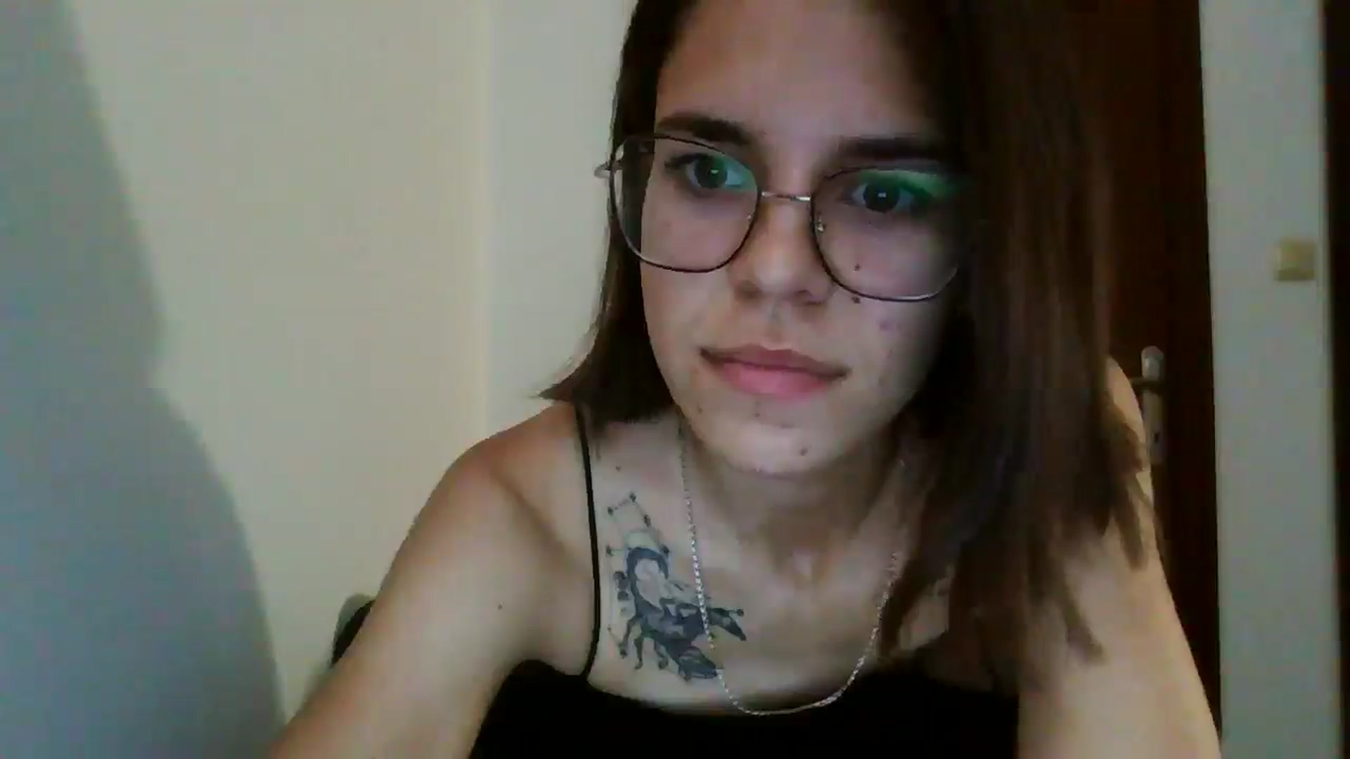 Gallery image thumbnail from EmilyWills's myfreecams stream on, 11/03/2025, 14:37 image 18 of 20