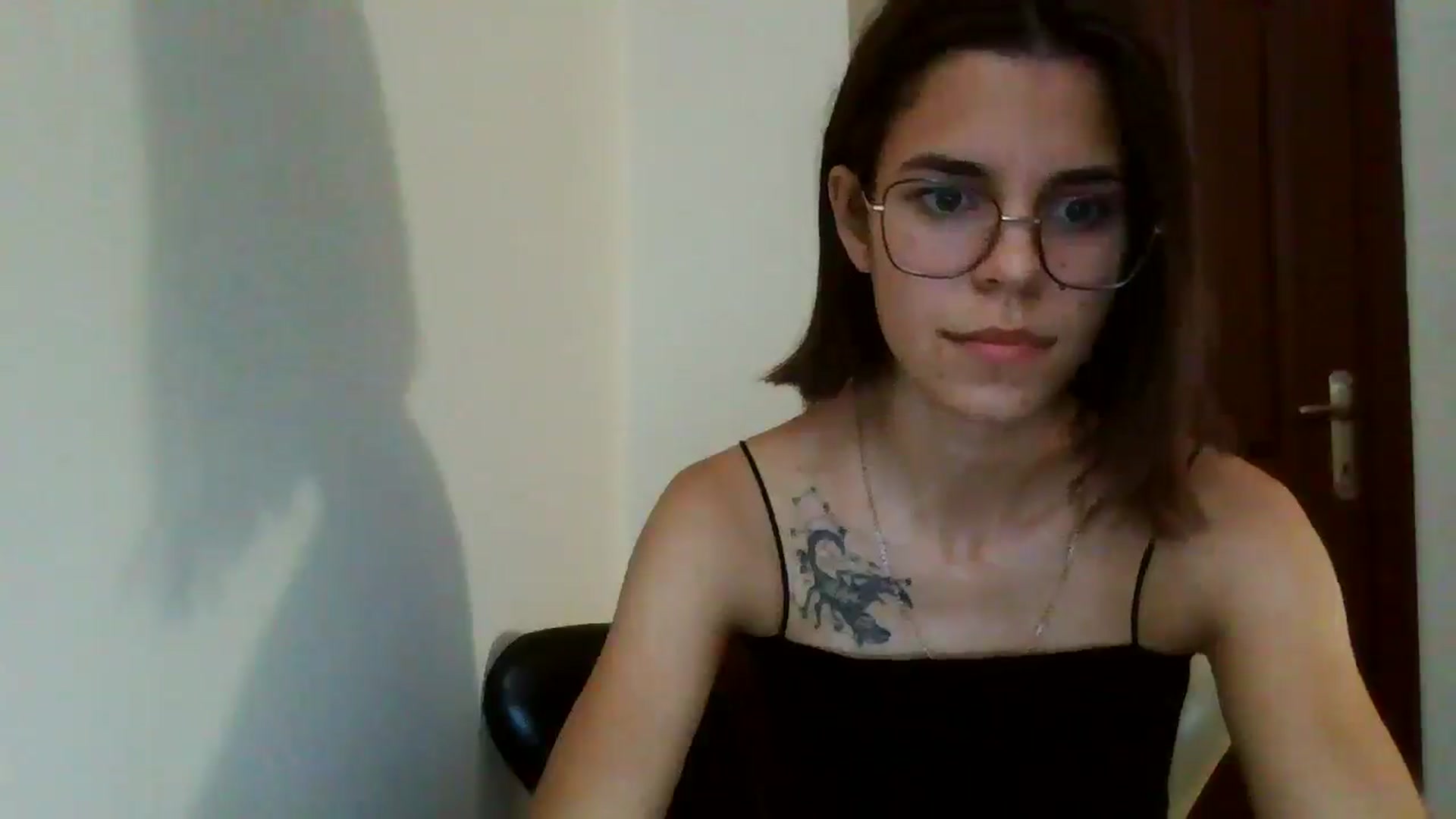 Gallery image thumbnail from EmilyWills's myfreecams stream on, 11/03/2025, 14:37 image 4 of 20
