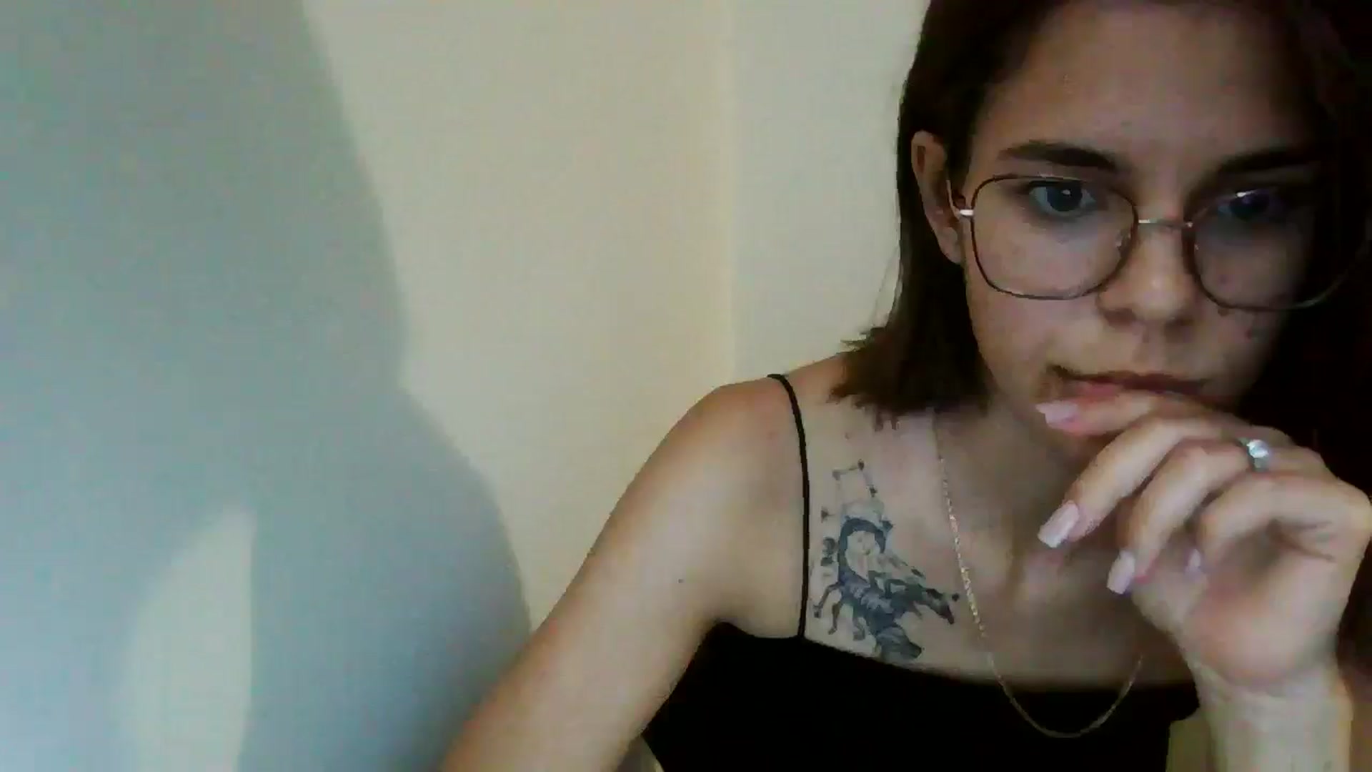 Gallery image thumbnail from EmilyWills's myfreecams stream on, 11/03/2025, 15:37 image 10 of 20