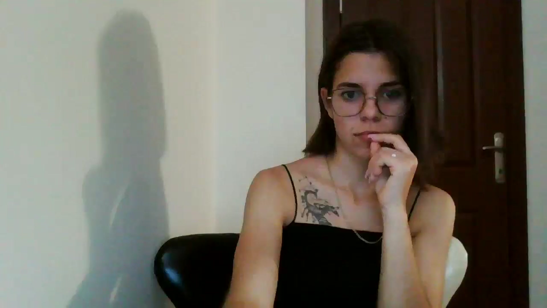 Gallery image thumbnail from EmilyWills's myfreecams stream on, 11/03/2025, 15:37 image 6 of 20