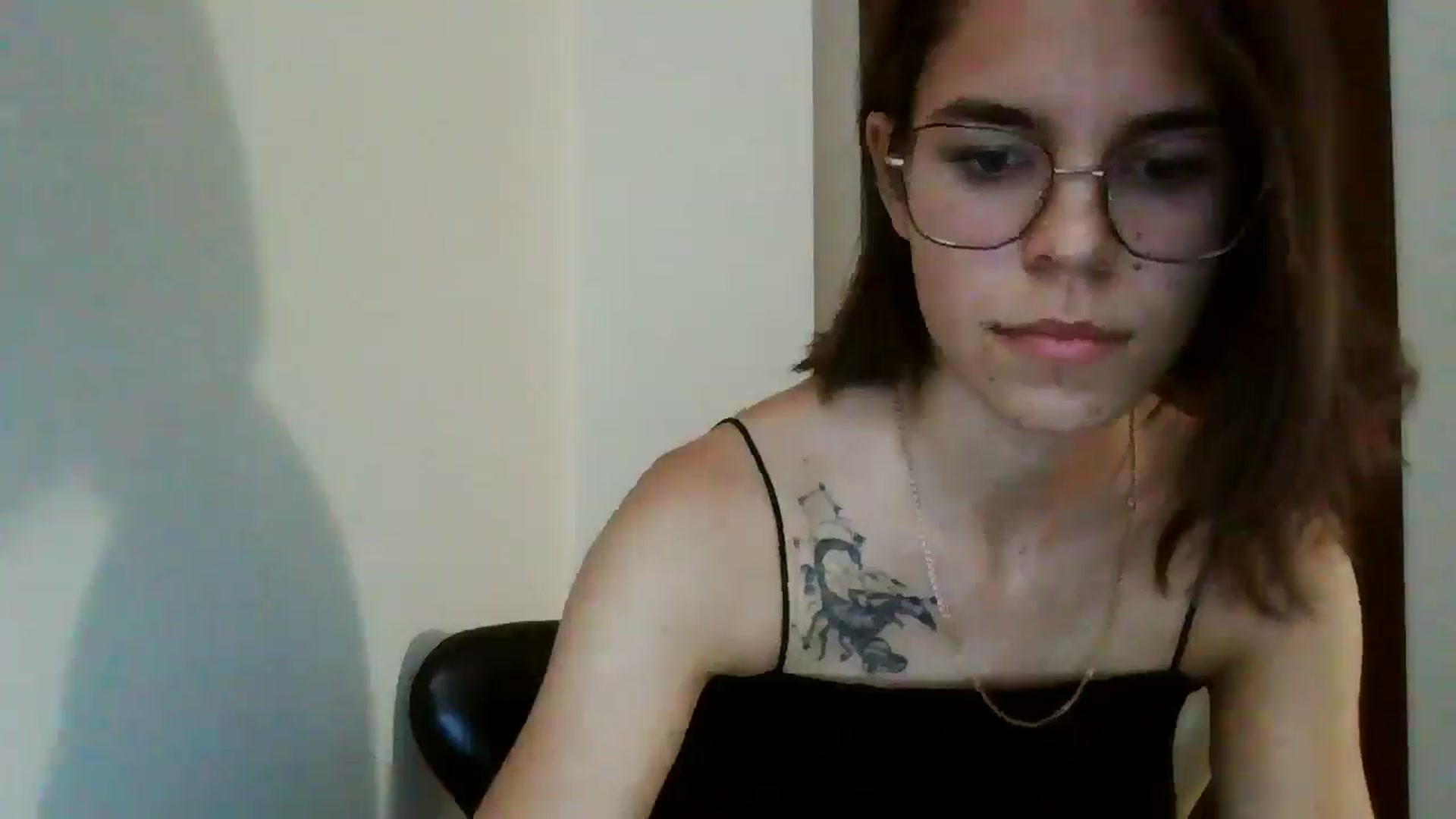 Gallery image thumbnail from EmilyWills's myfreecams stream on, 11/03/2025, 15:37 image 3 of 20