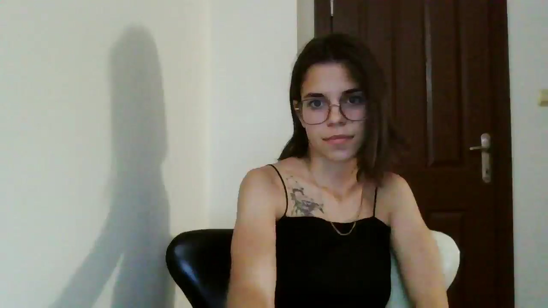 Gallery image thumbnail from EmilyWills's myfreecams stream on, 11/03/2025, 15:37 image 8 of 20