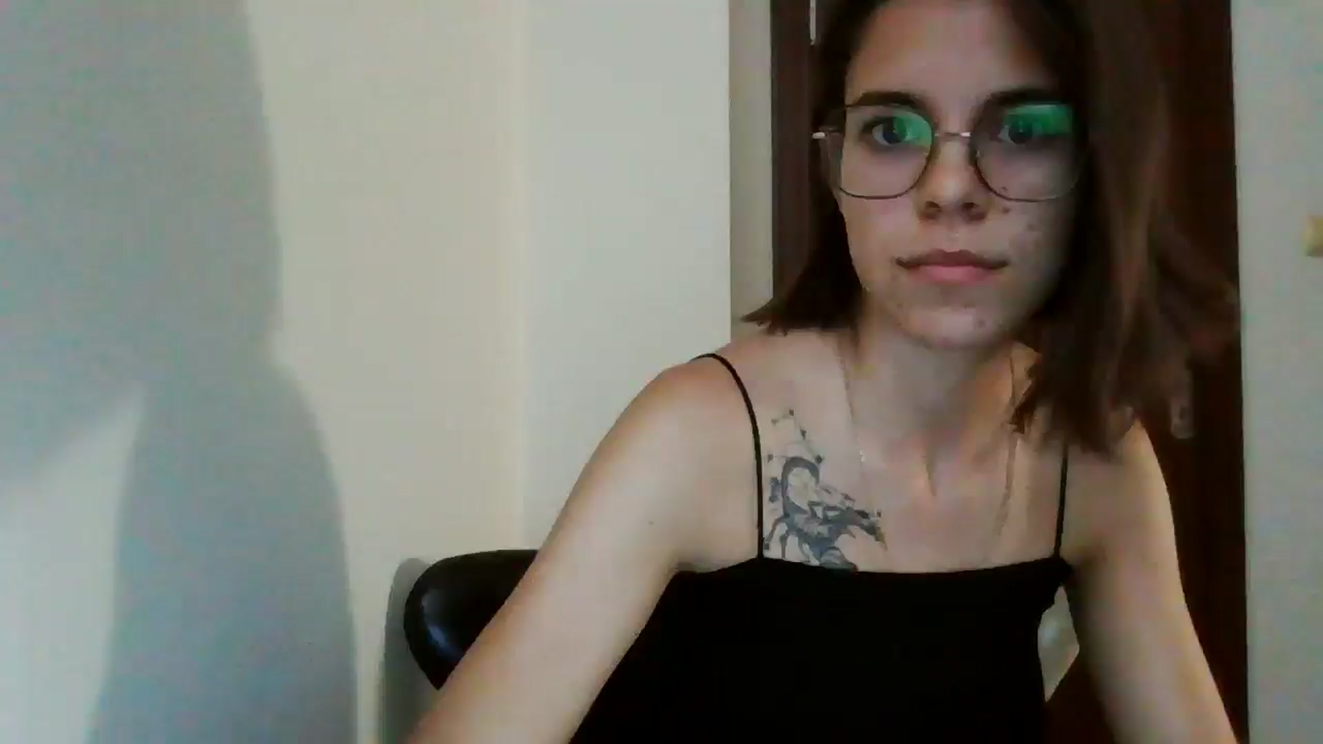 Gallery image thumbnail from EmilyWills's myfreecams stream on, 11/03/2025, 15:37 image 12 of 20
