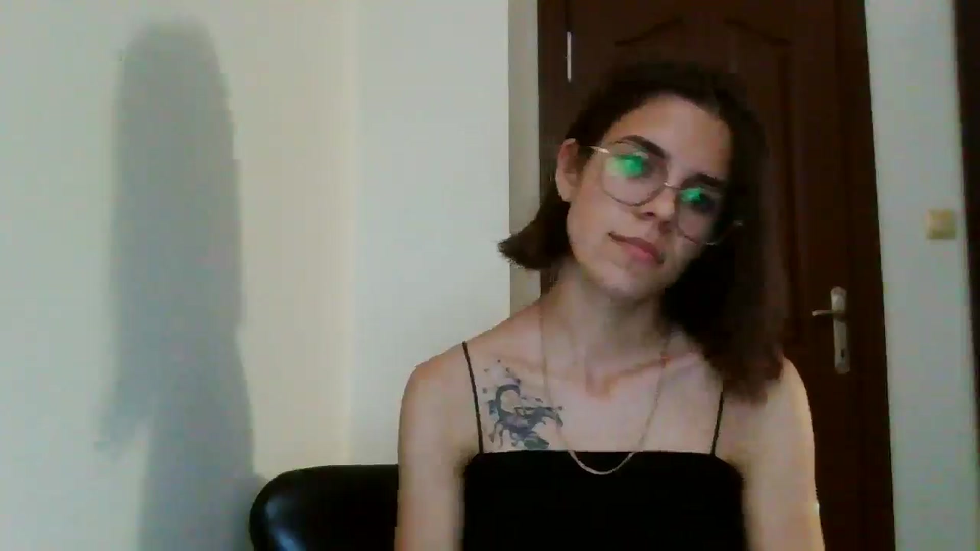 Gallery image thumbnail from EmilyWills's myfreecams stream on, 11/03/2025, 16:37 image 9 of 20