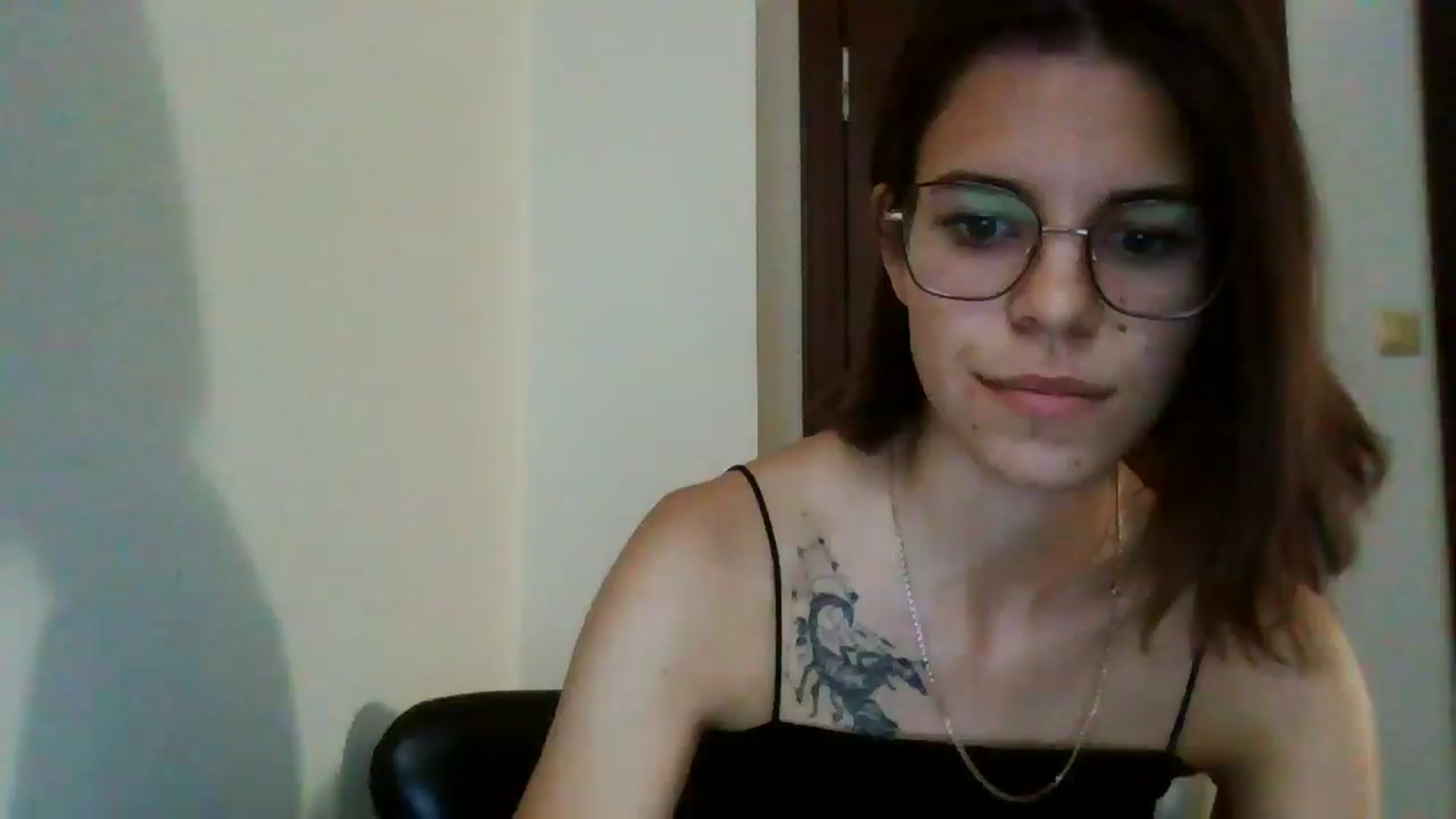 Gallery image thumbnail from EmilyWills's myfreecams stream on, 11/03/2025, 16:37 image 16 of 20