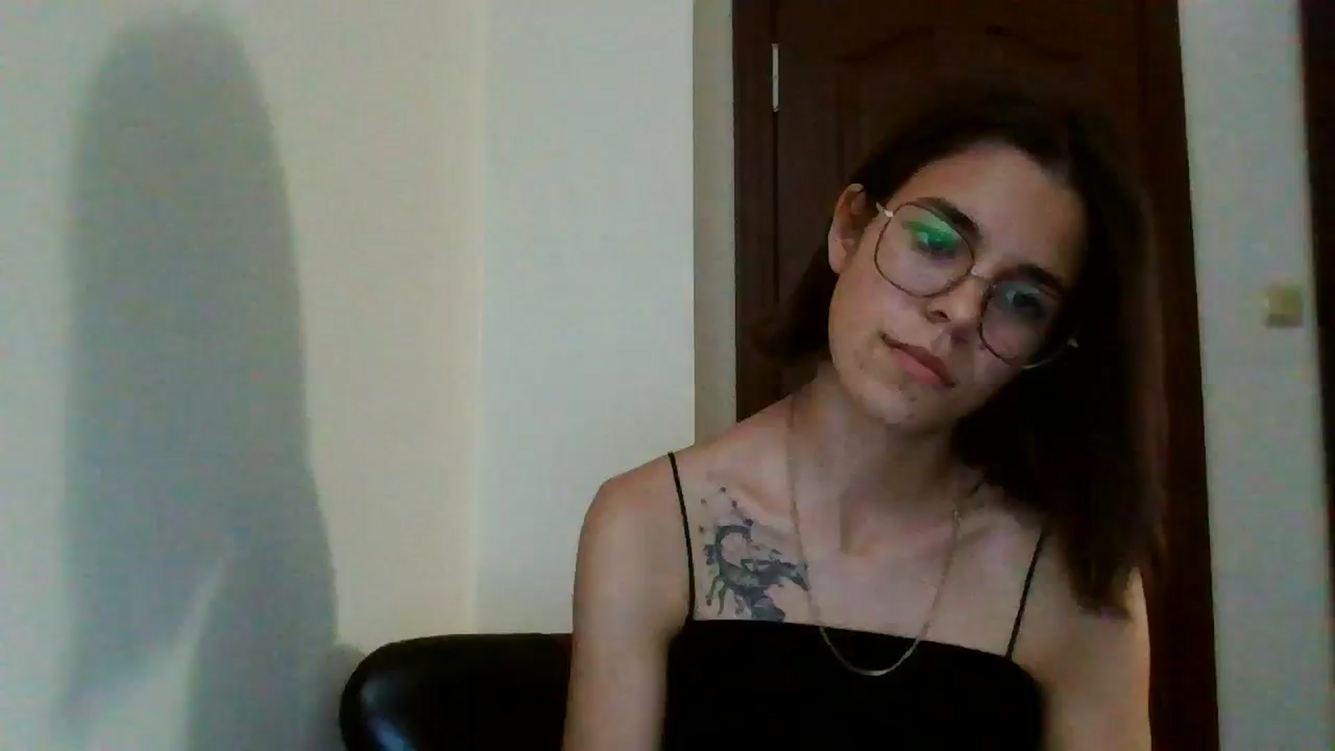 Gallery image thumbnail from EmilyWills's myfreecams stream on, 11/03/2025, 16:37 image 12 of 20