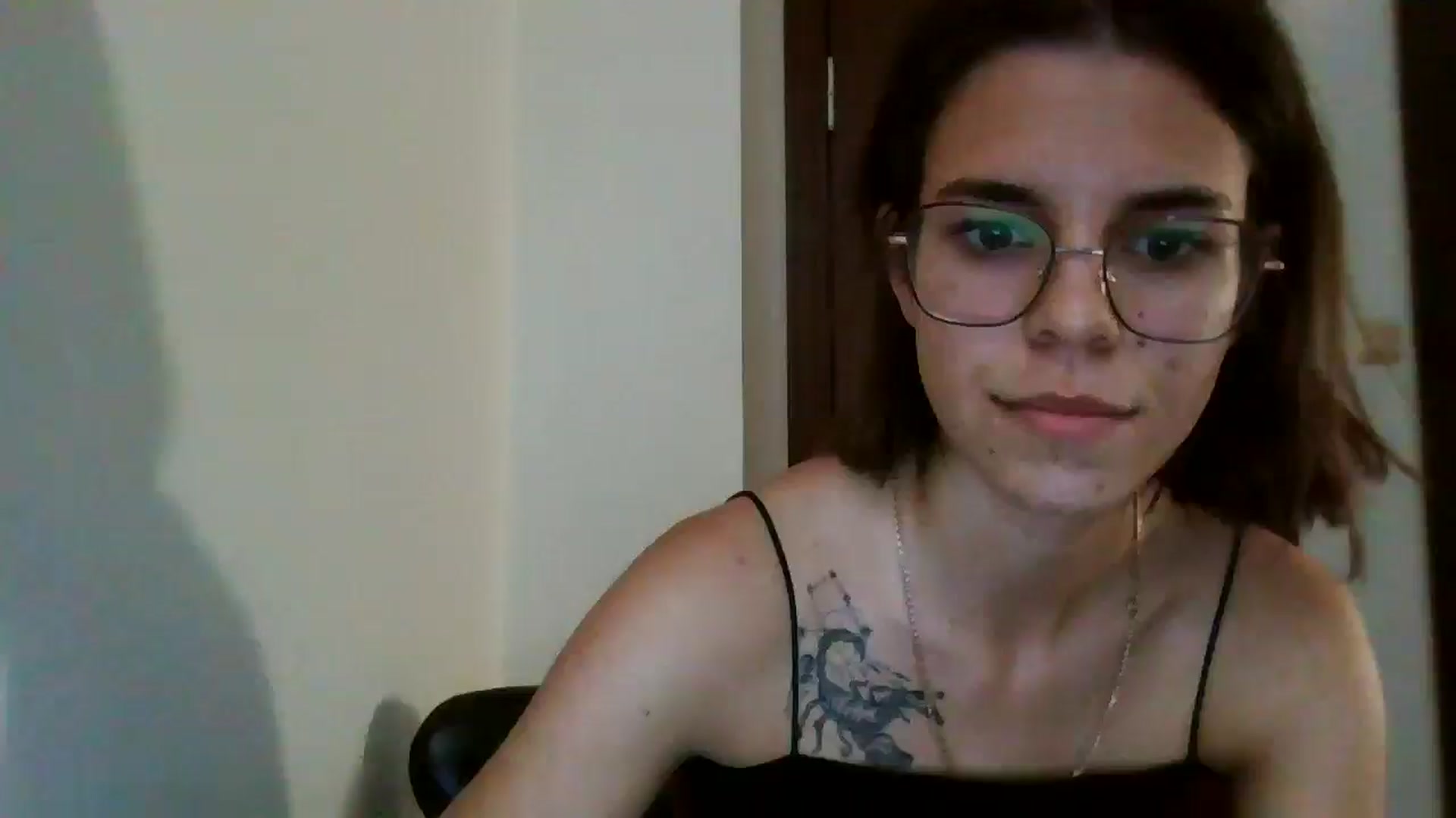 Gallery image thumbnail from EmilyWills's myfreecams stream on, 11/03/2025, 16:37 image 19 of 20