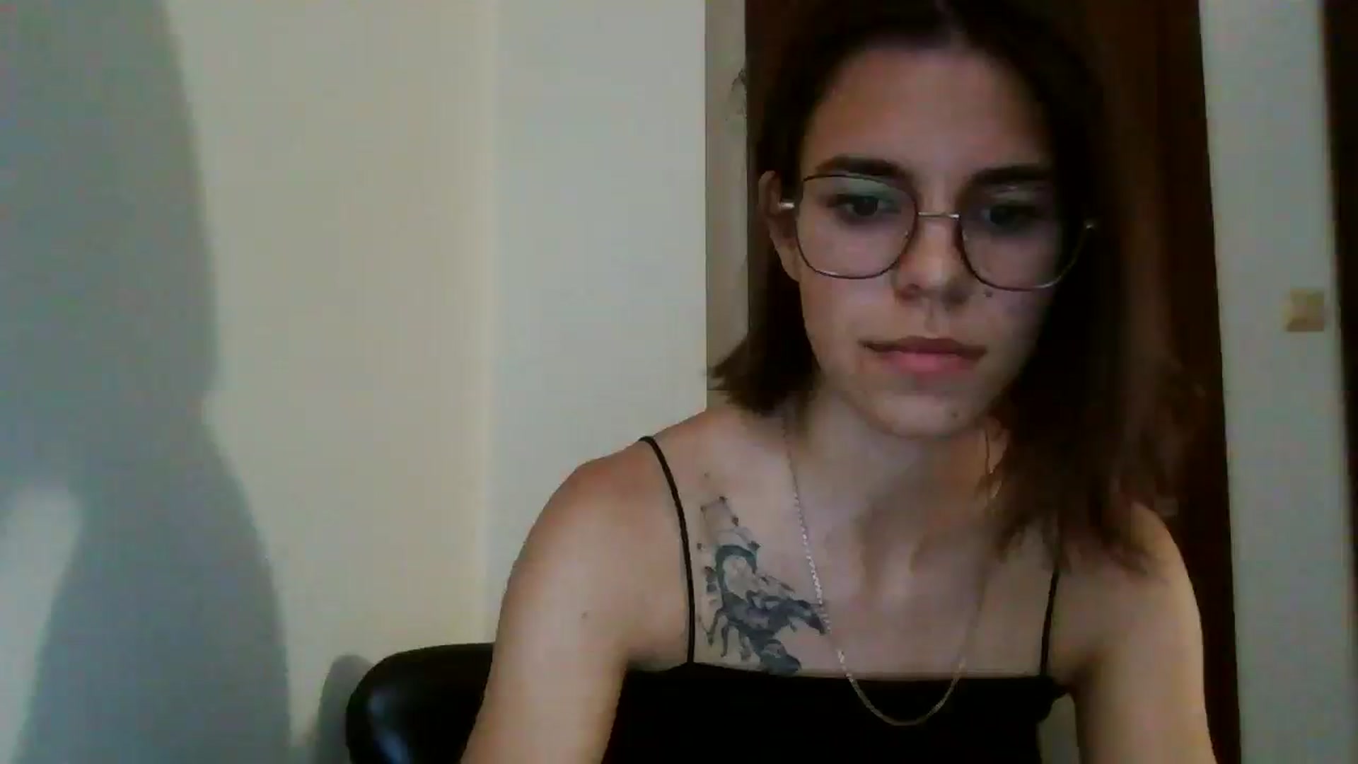 Gallery image thumbnail from EmilyWills's myfreecams stream on, 11/03/2025, 16:37 image 15 of 20