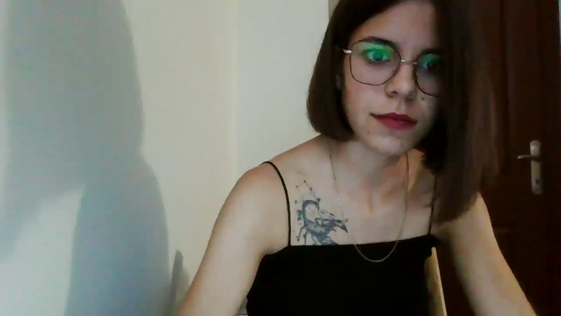 Gallery image thumbnail from EmilyWills's myfreecams stream on, 11/03/2025, 21:27 image 10 of 20