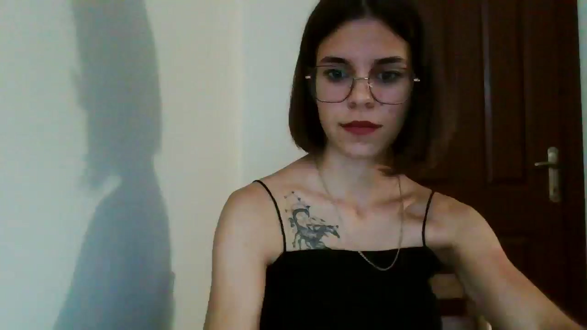 Gallery image thumbnail from EmilyWills's myfreecams stream on, 11/03/2025, 21:27 image 16 of 20
