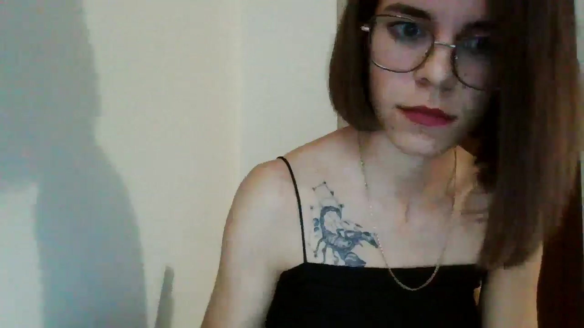 Gallery image thumbnail from EmilyWills's myfreecams stream on, 11/03/2025, 21:27 image 14 of 20
