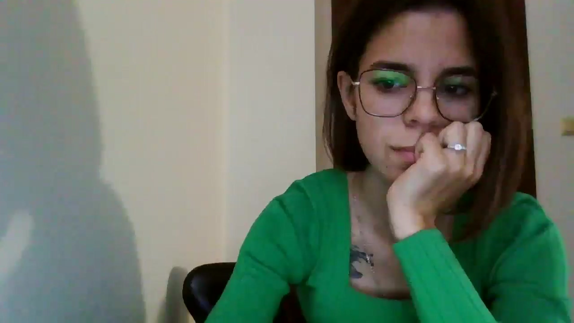 Gallery image thumbnail from EmilyWills's myfreecams stream on, 11/05/2025, 14:38 image 5 of 20