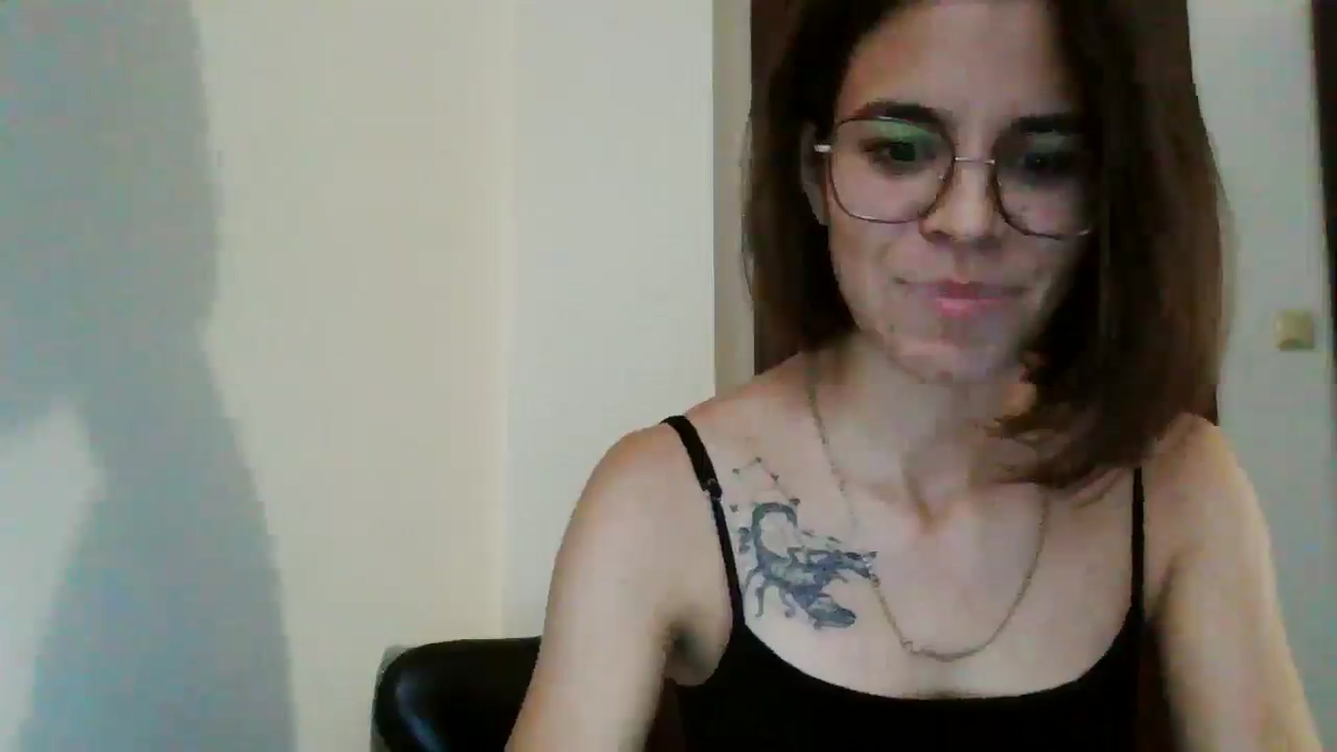 Gallery image thumbnail from EmilyWills's myfreecams stream on, 11/05/2025, 14:38 image 15 of 20