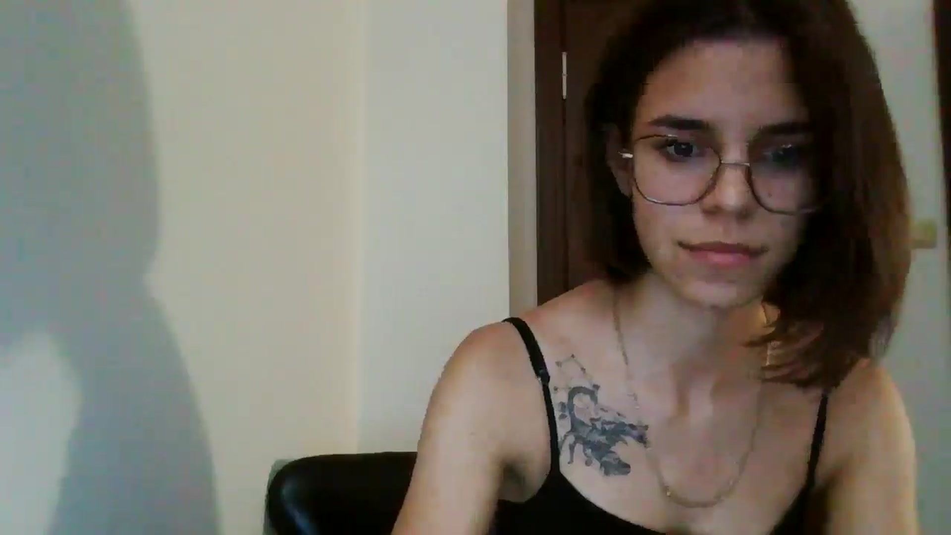 Gallery image thumbnail from EmilyWills's myfreecams stream on, 11/05/2025, 14:38 image 16 of 20