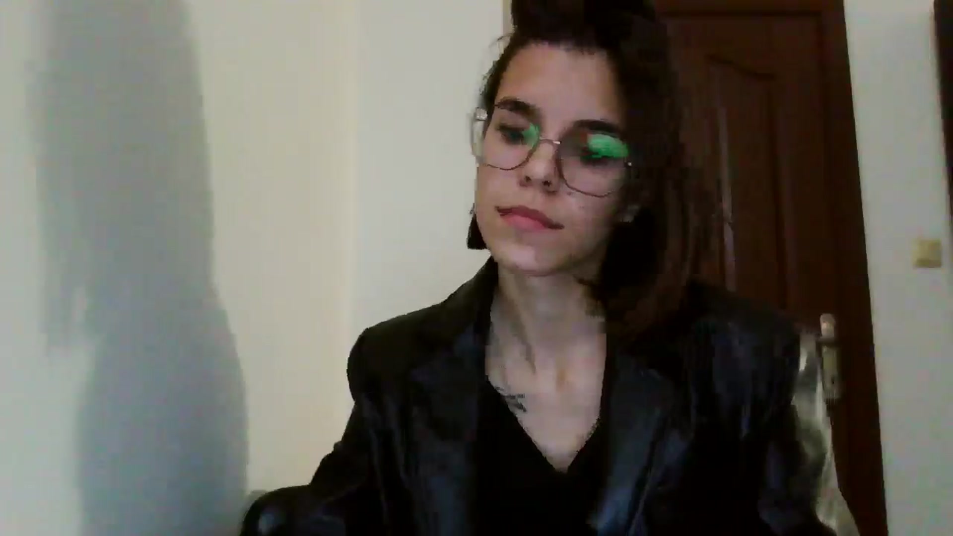 Gallery image thumbnail from EmilyWills's myfreecams stream on, 11/06/2025, 15:02 image 8 of 20