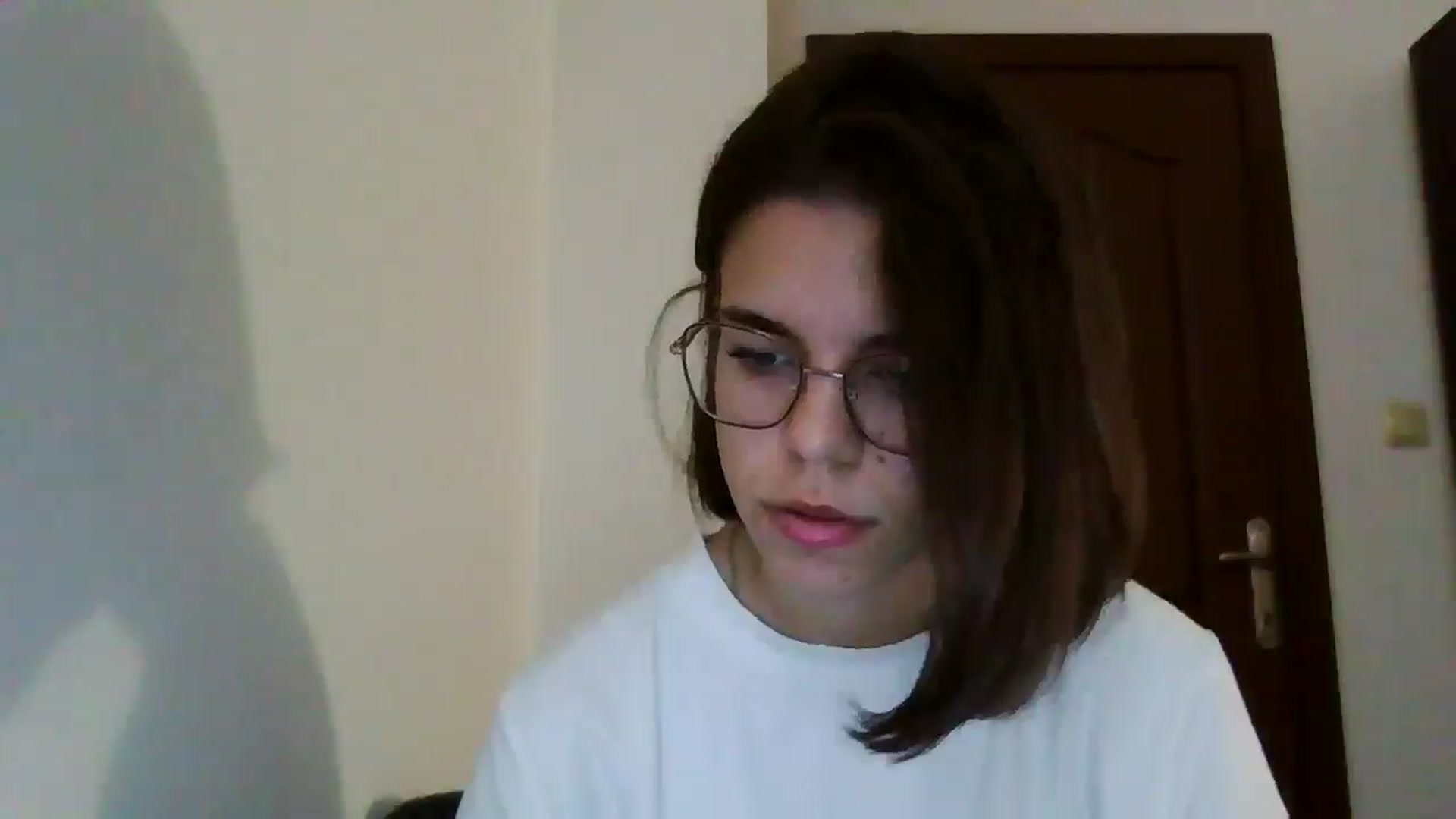Gallery image thumbnail from EmilyWills's myfreecams stream on, 11/09/2025, 10:58 image 15 of 20
