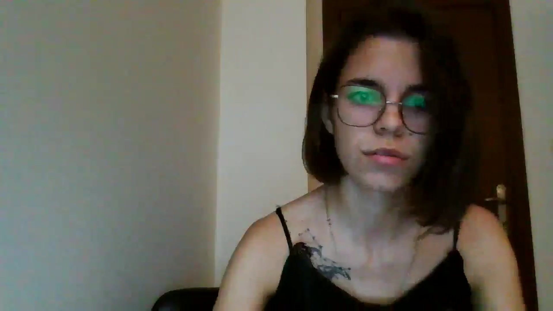 Gallery image thumbnail from EmilyWills's myfreecams stream on, 11/09/2025, 12:49 image 15 of 20