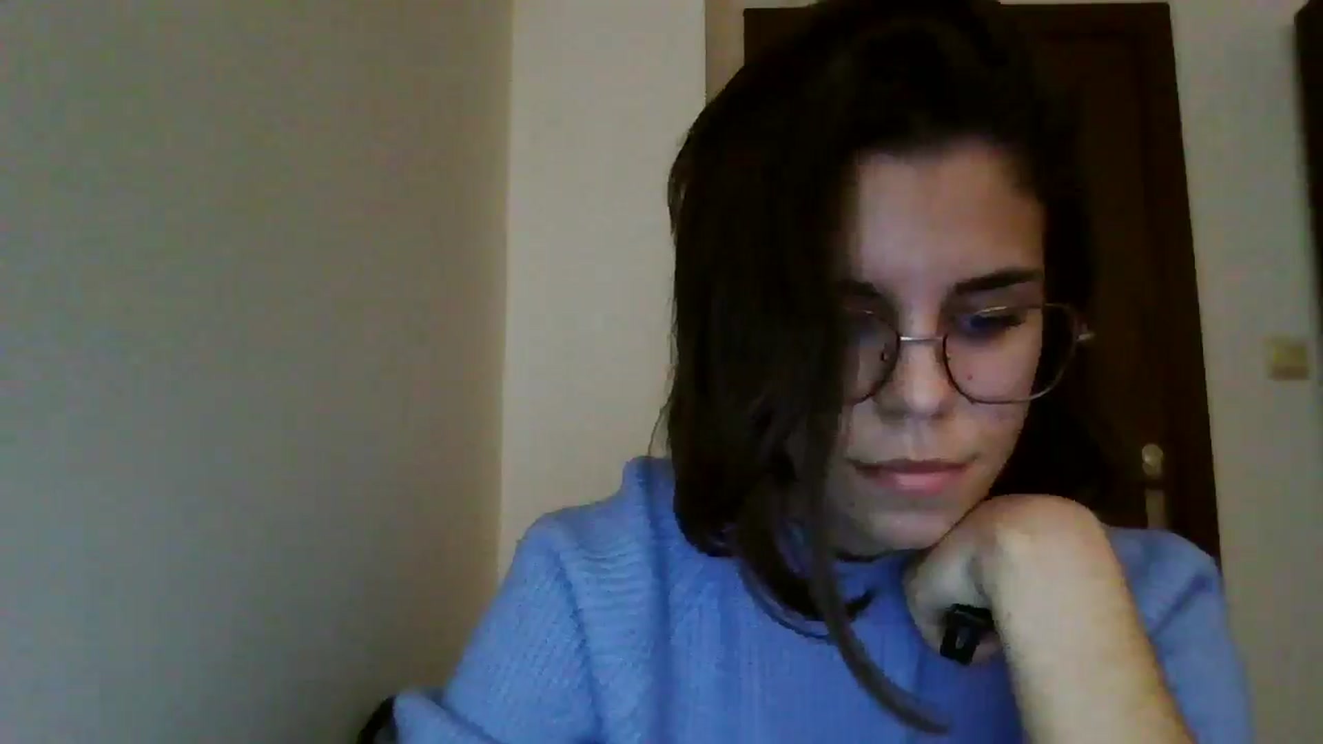 Gallery image thumbnail from EmilyWills's myfreecams stream on, 11/10/2025, 15:00 image 17 of 20