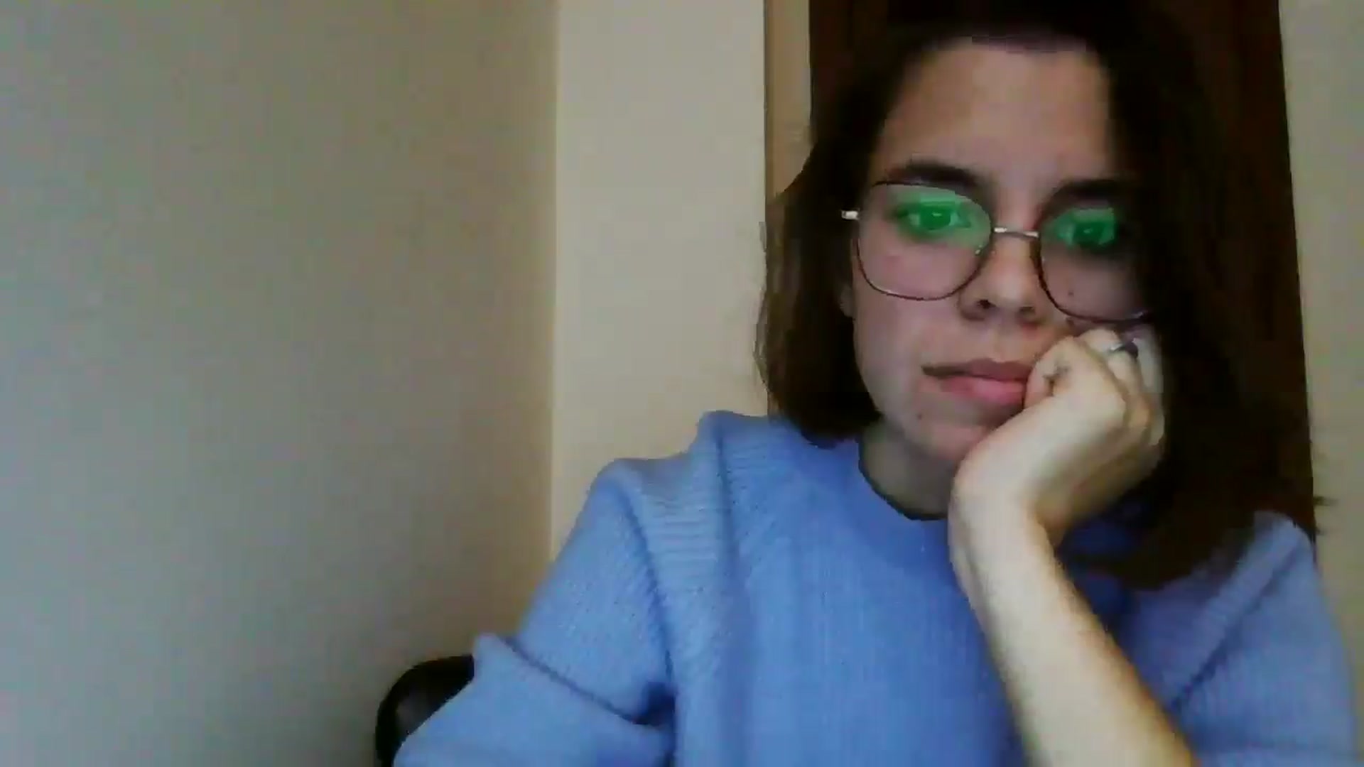 Gallery image thumbnail from EmilyWills's myfreecams stream on, 11/10/2025, 15:30 image 19 of 20