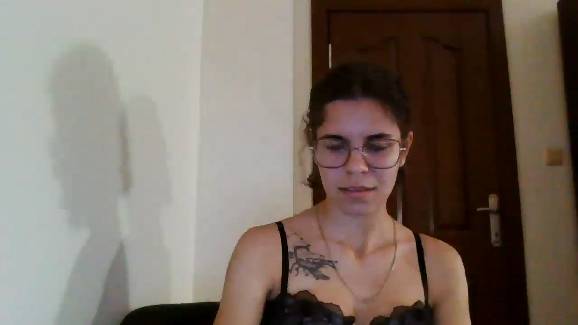 Gallery image thumbnail from EmilyWills's myfreecams stream on, 11/11/2025, 15:00 image 13 of 20