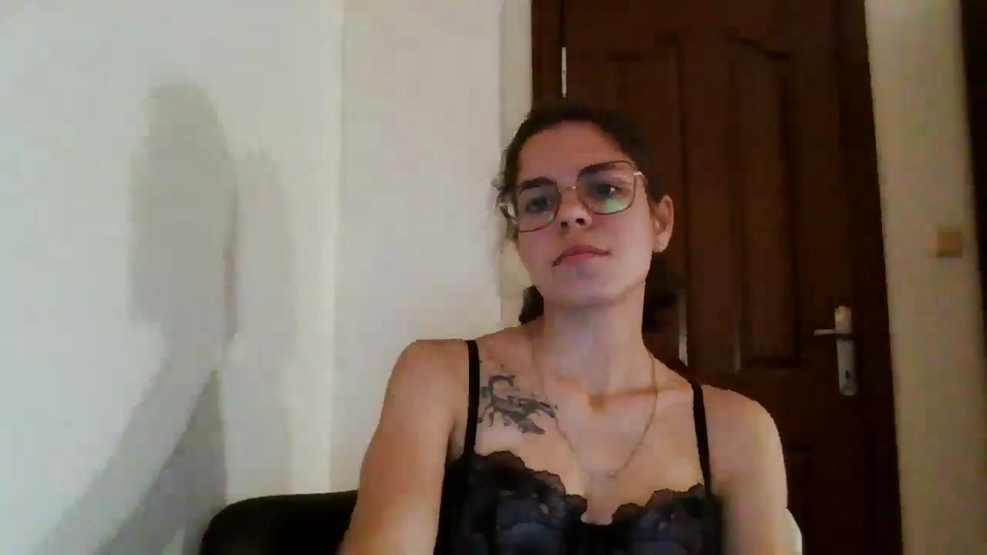 Gallery image thumbnail from EmilyWills's myfreecams stream on, 11/11/2025, 15:00 image 8 of 20