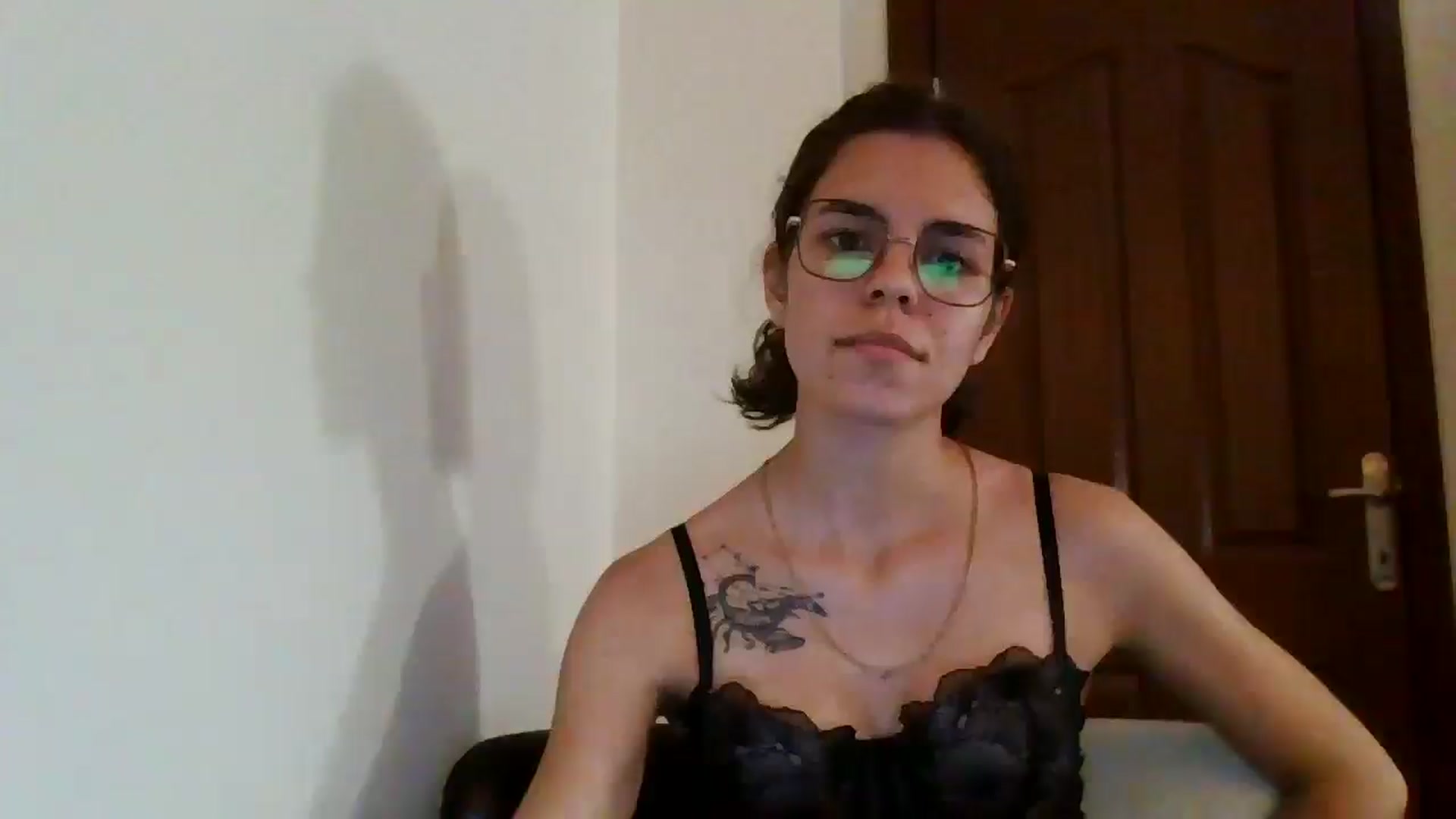Gallery image thumbnail from EmilyWills's myfreecams stream on, 11/11/2025, 15:38 image 1 of 20