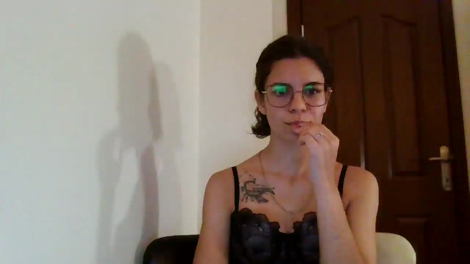 Gallery image thumbnail from EmilyWills's myfreecams stream on, 11/11/2025, 15:38 image 7 of 20