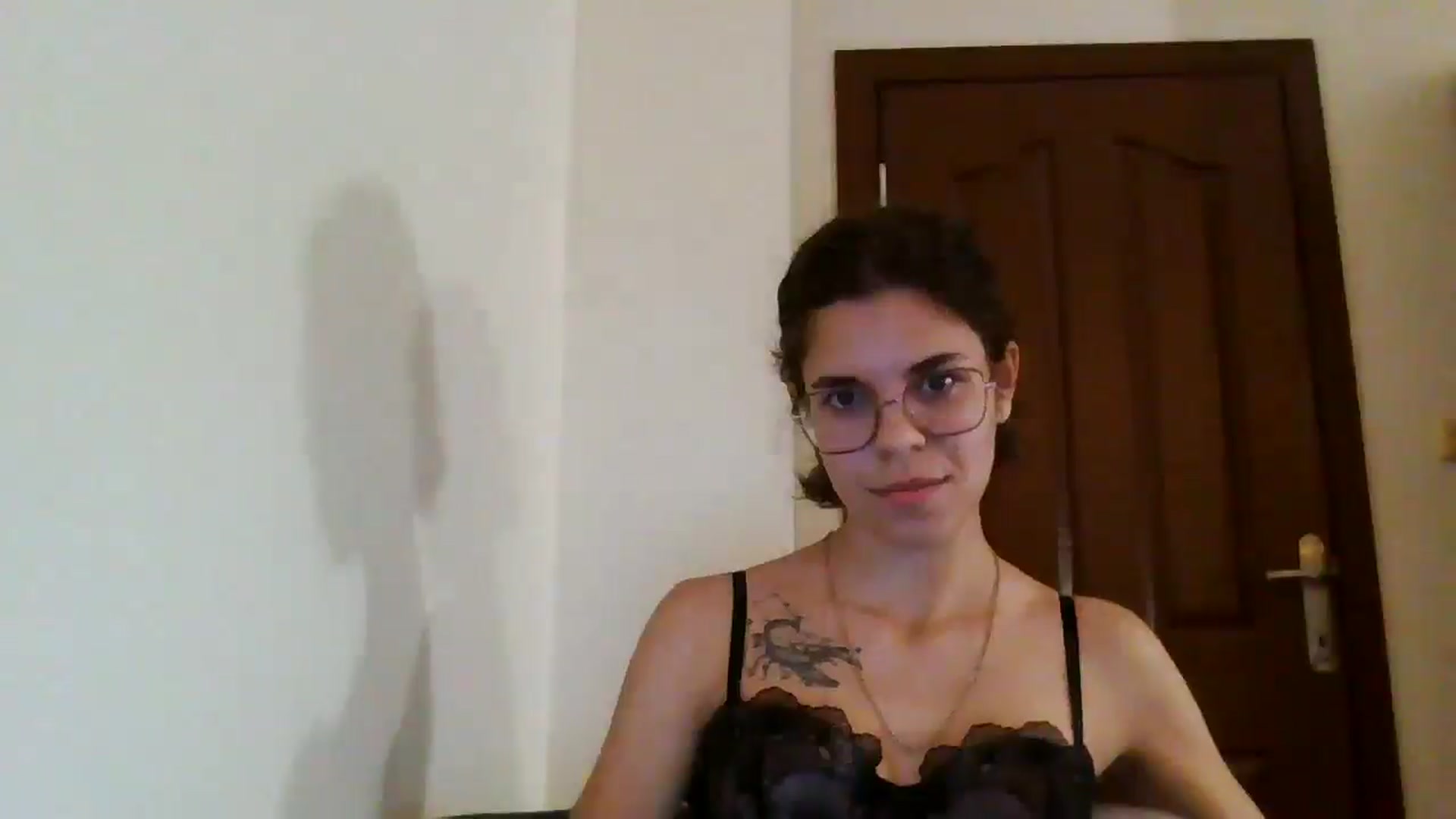 Gallery image thumbnail from EmilyWills's myfreecams stream on, 11/11/2025, 15:38 image 15 of 20