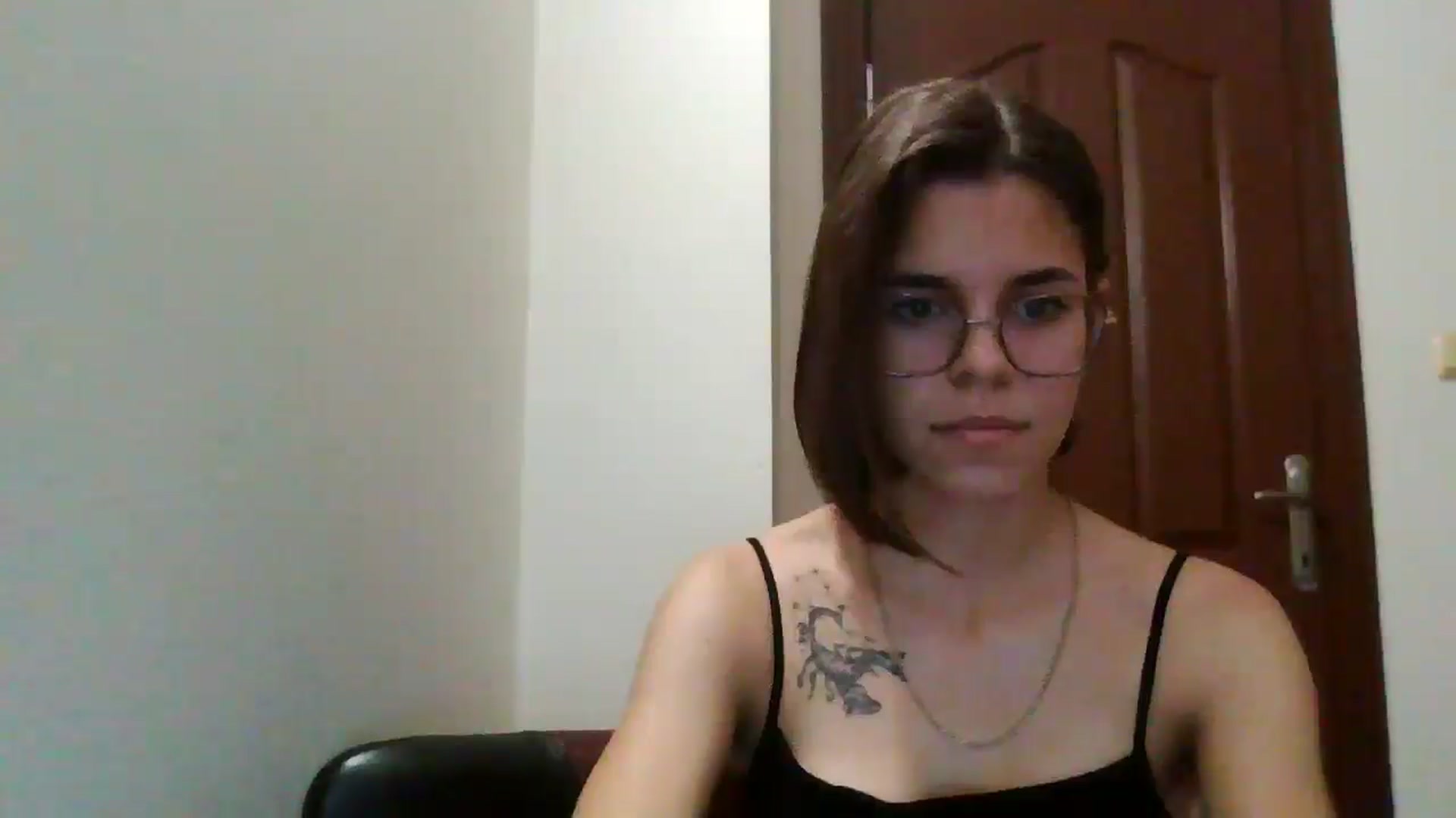 Gallery image thumbnail from EmilyWills's myfreecams stream on, 11/13/2025, 15:36 image 11 of 20