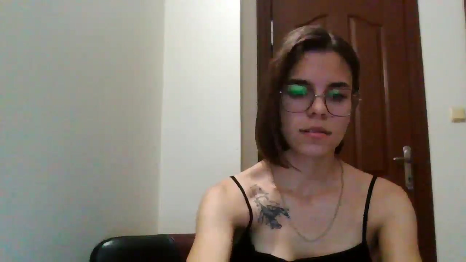 Gallery image thumbnail from EmilyWills's myfreecams stream on, 11/13/2025, 15:36 image 10 of 20