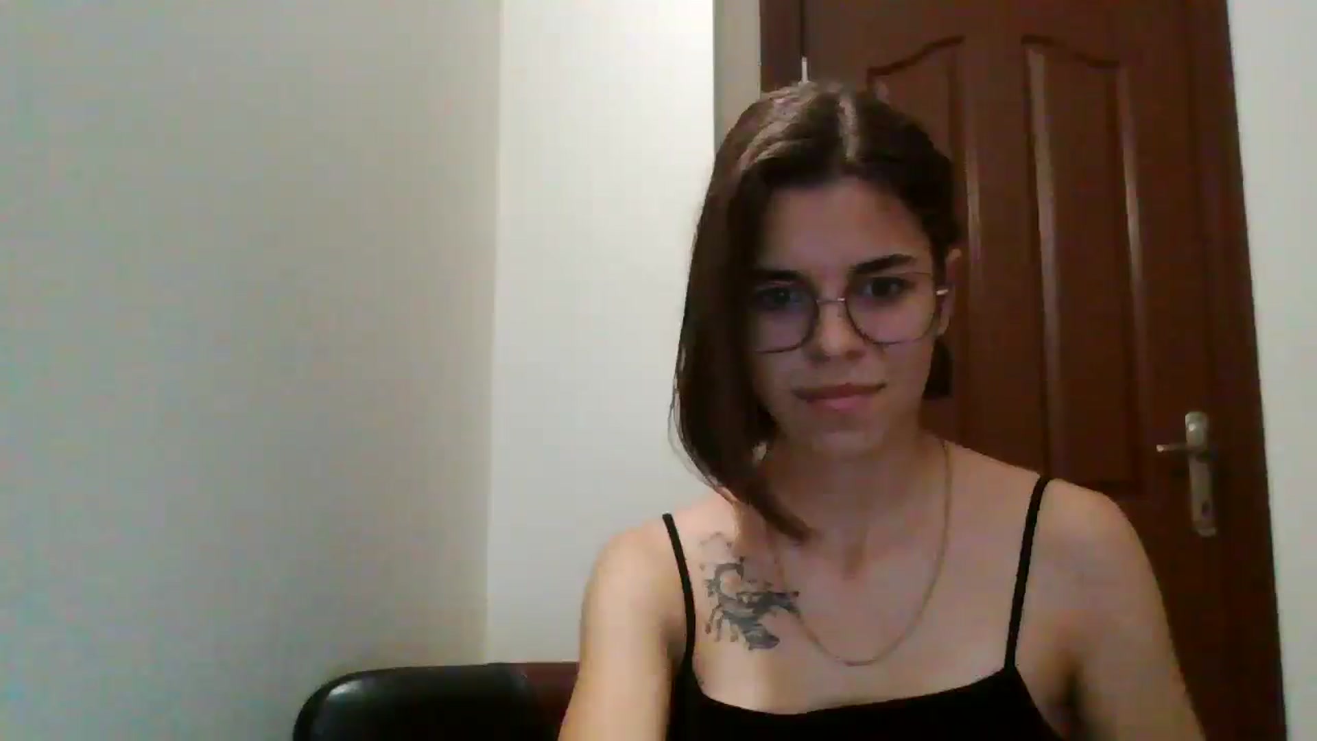 Gallery image thumbnail from EmilyWills's myfreecams stream on, 11/13/2025, 15:36 image 12 of 20