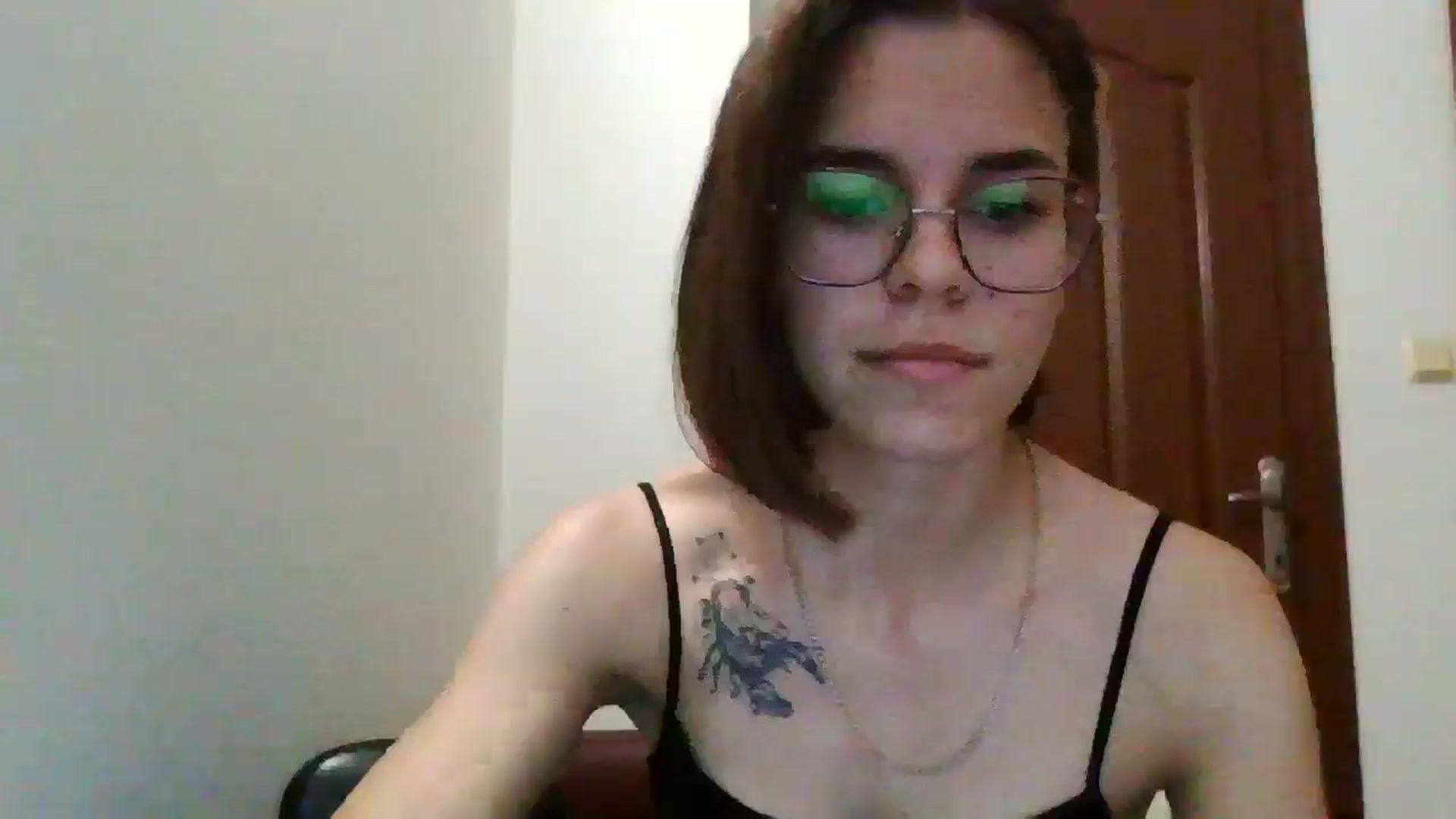 Gallery image thumbnail from EmilyWills's myfreecams stream on, 11/13/2025, 15:36 image 7 of 20